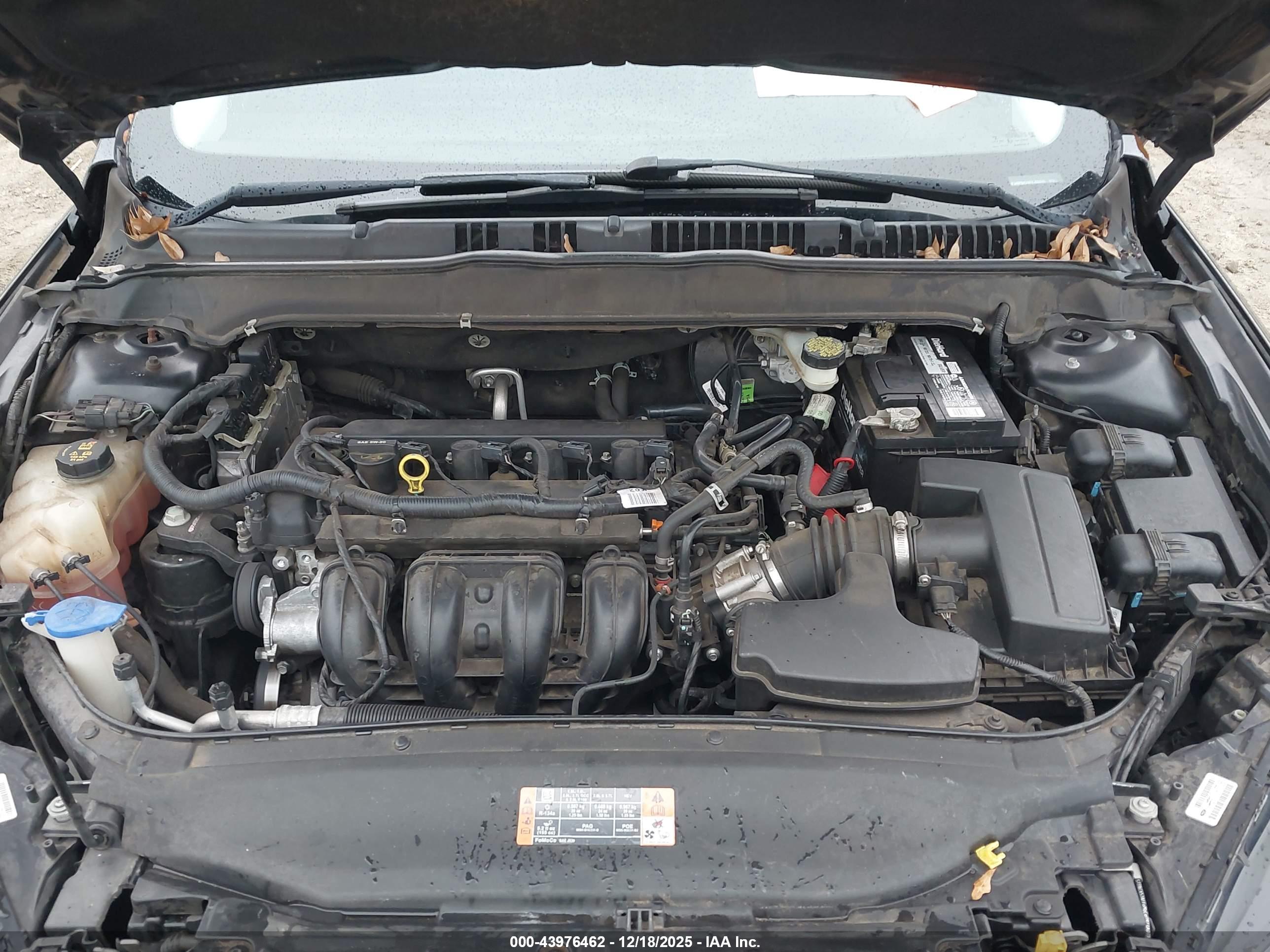 FORD FUSION image 10