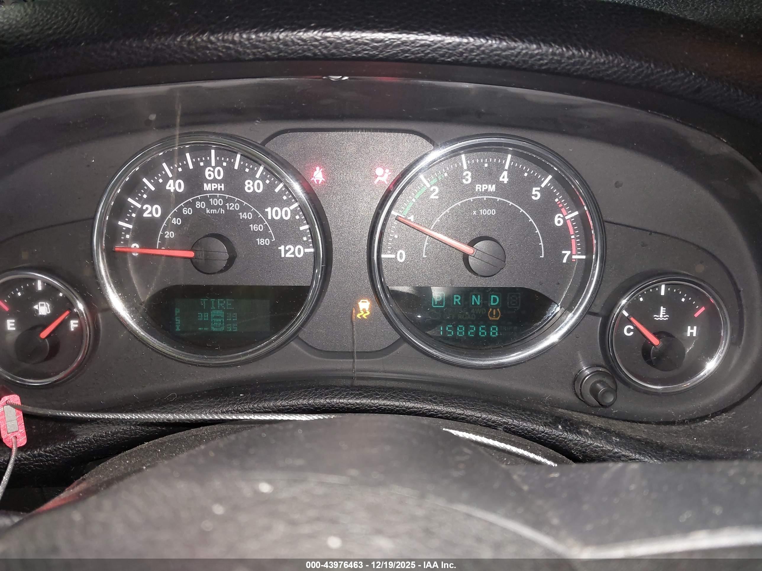 JEEP WRANGLER image 7