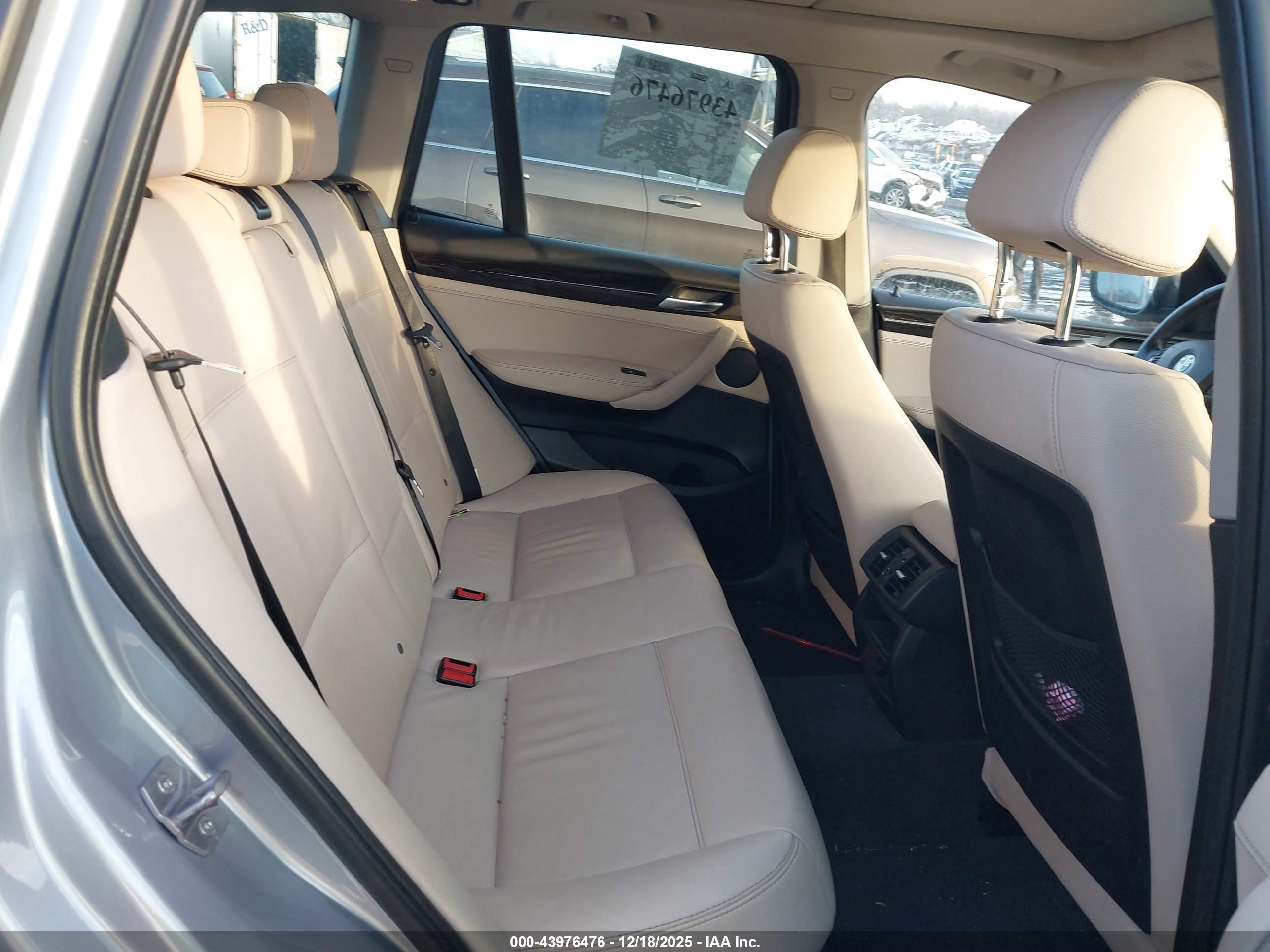 BMW X3 image 8