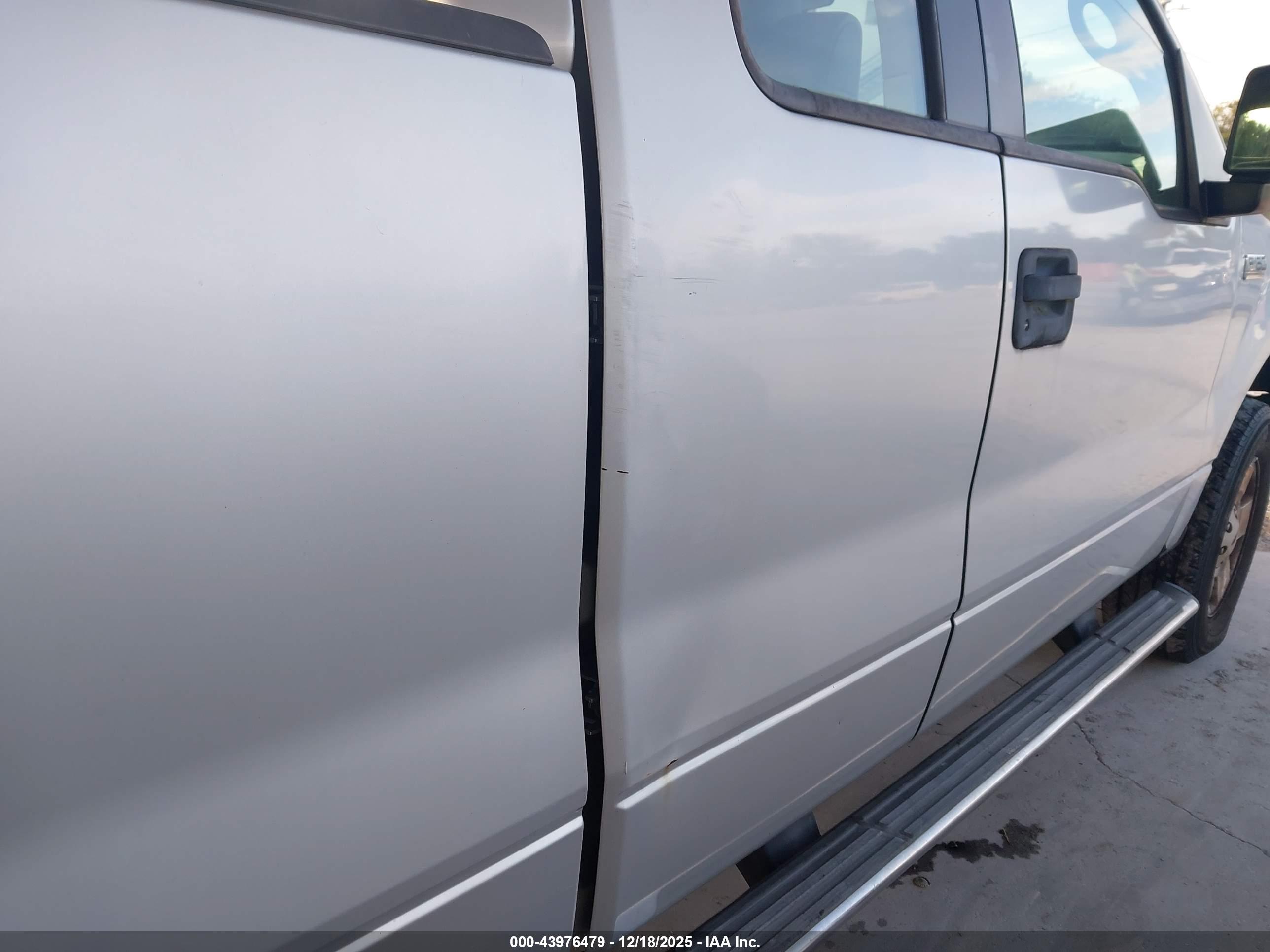 FORD F-150 image 6