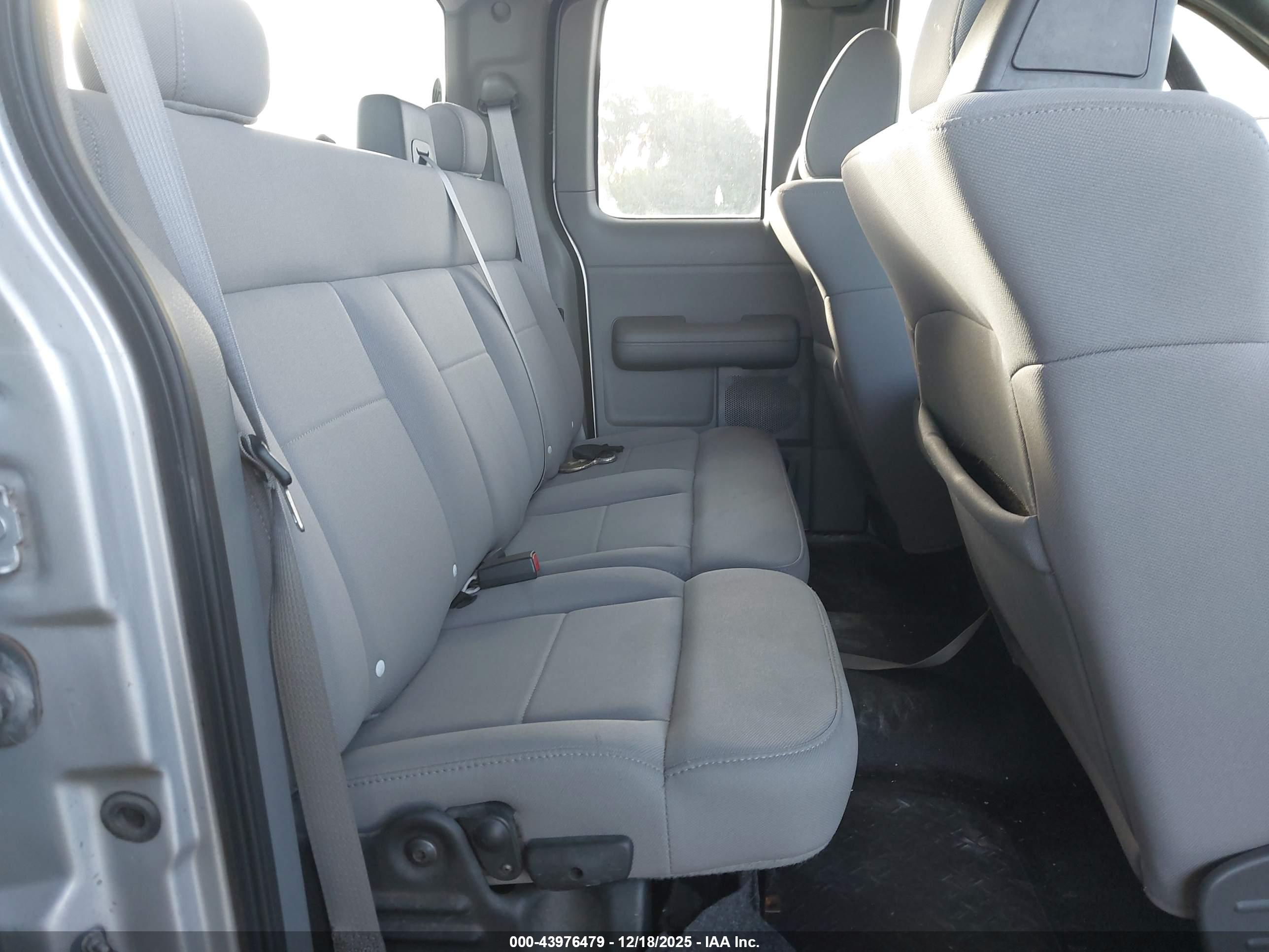 FORD F-150 image 8