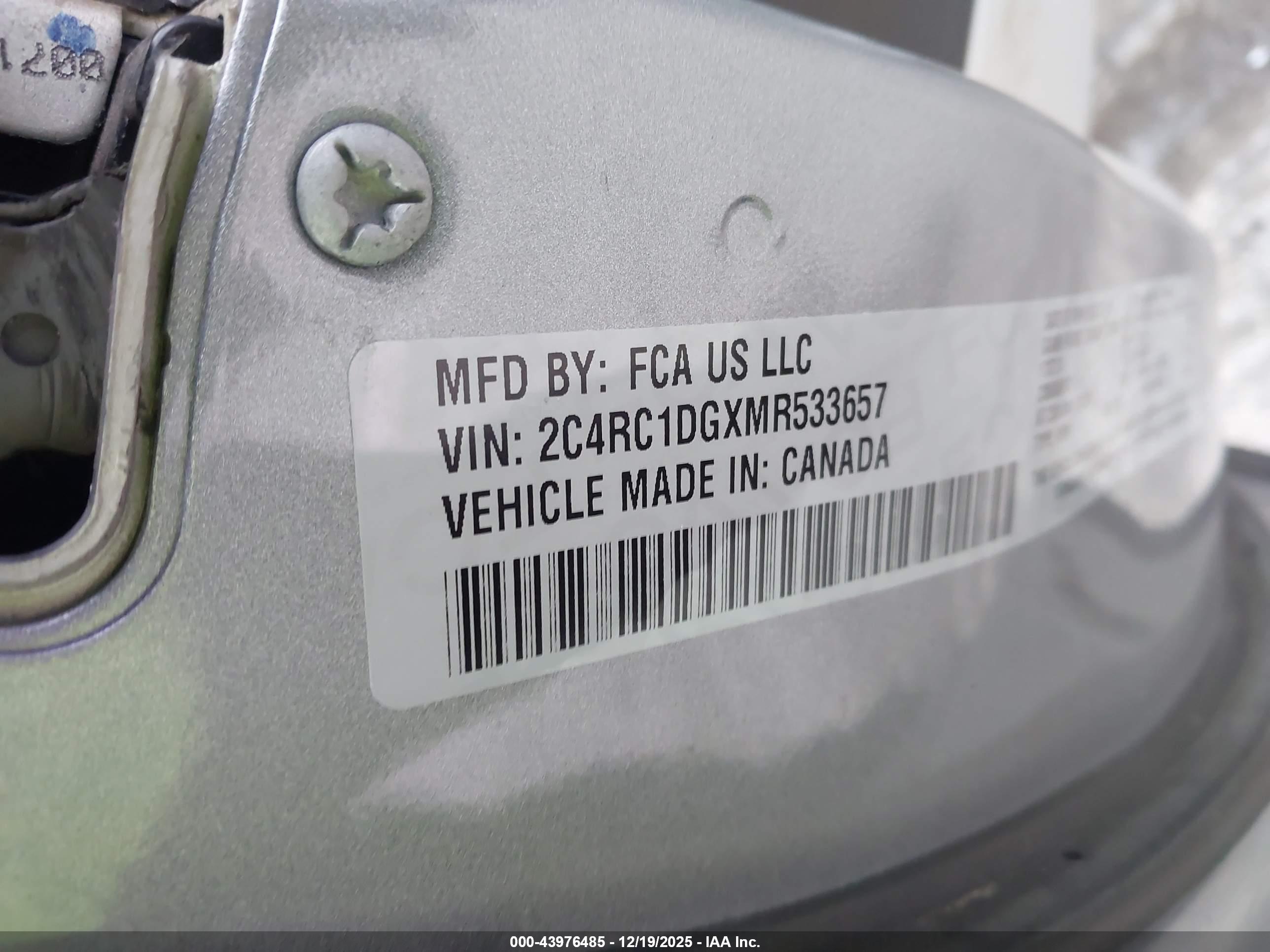 CHRYSLER VOYAGER image 9