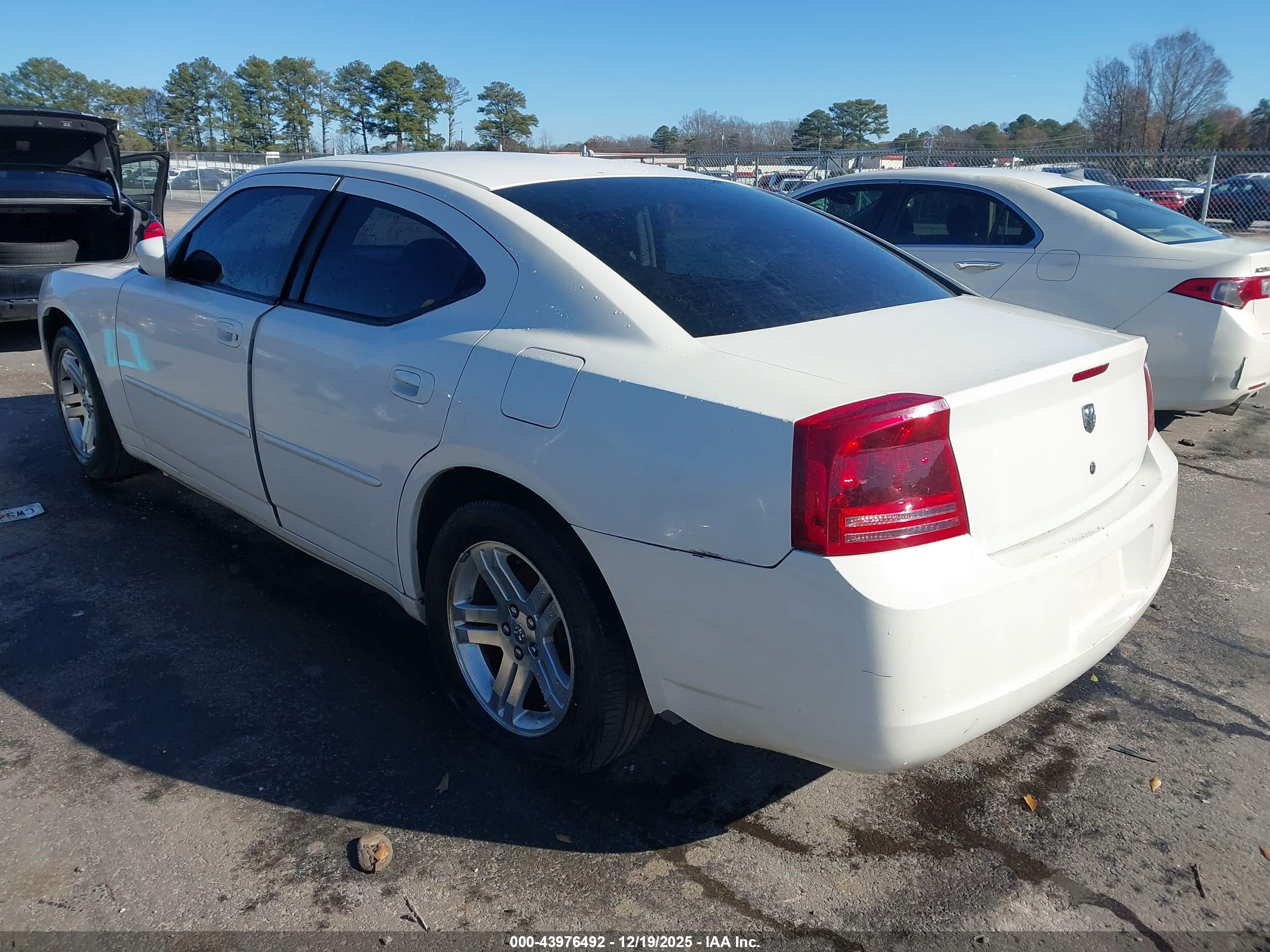 DODGE CHARGER image 3