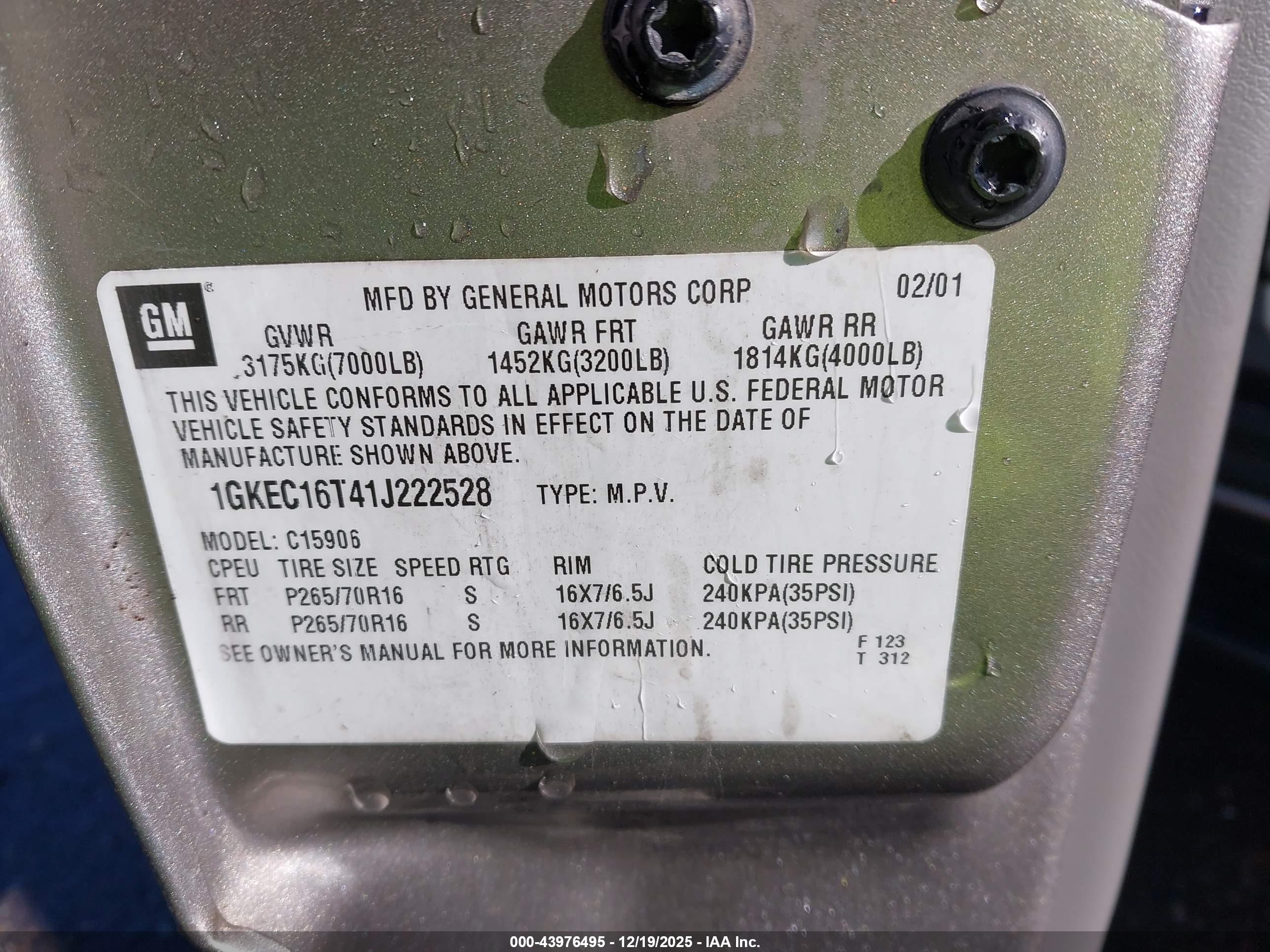 GMC YUKON image 9