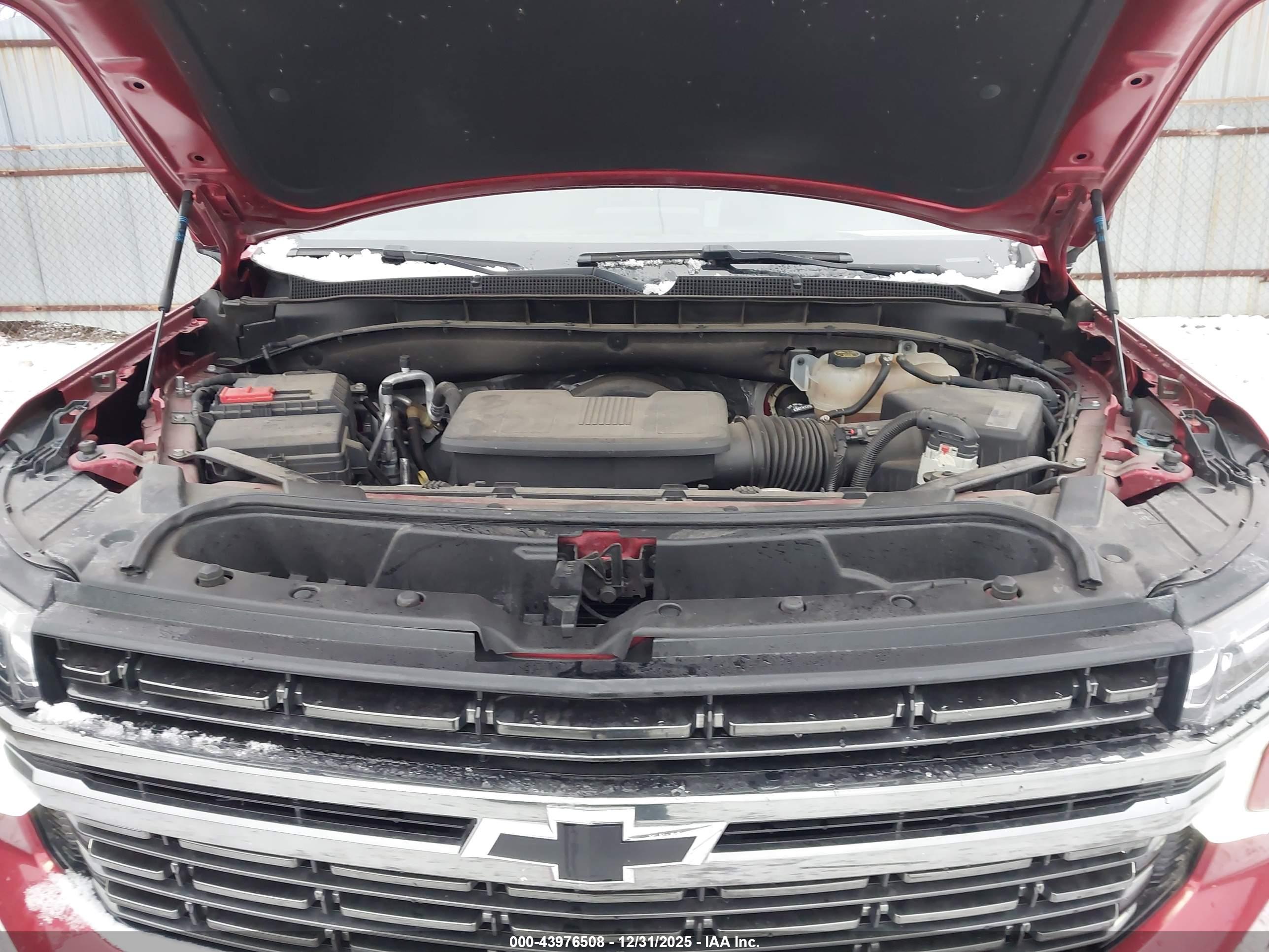 CHEVROLET TAHOE image 10