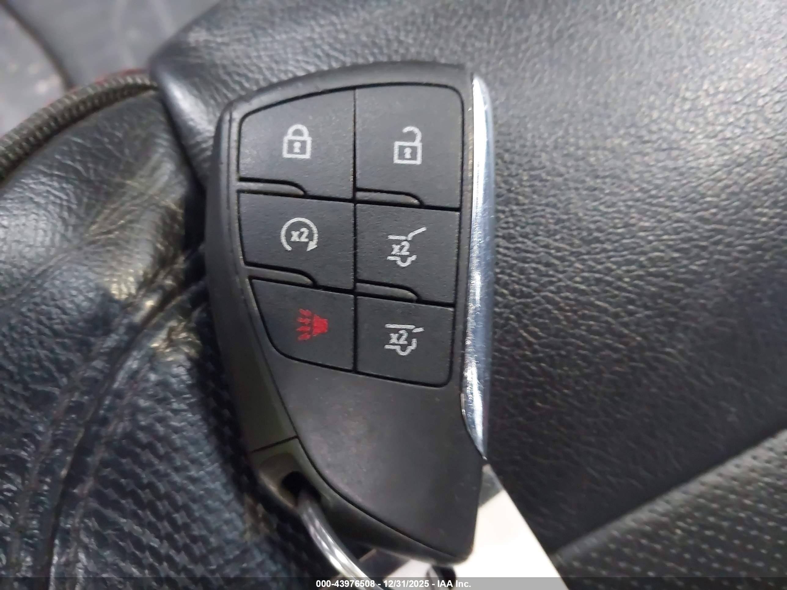 CHEVROLET TAHOE image 11