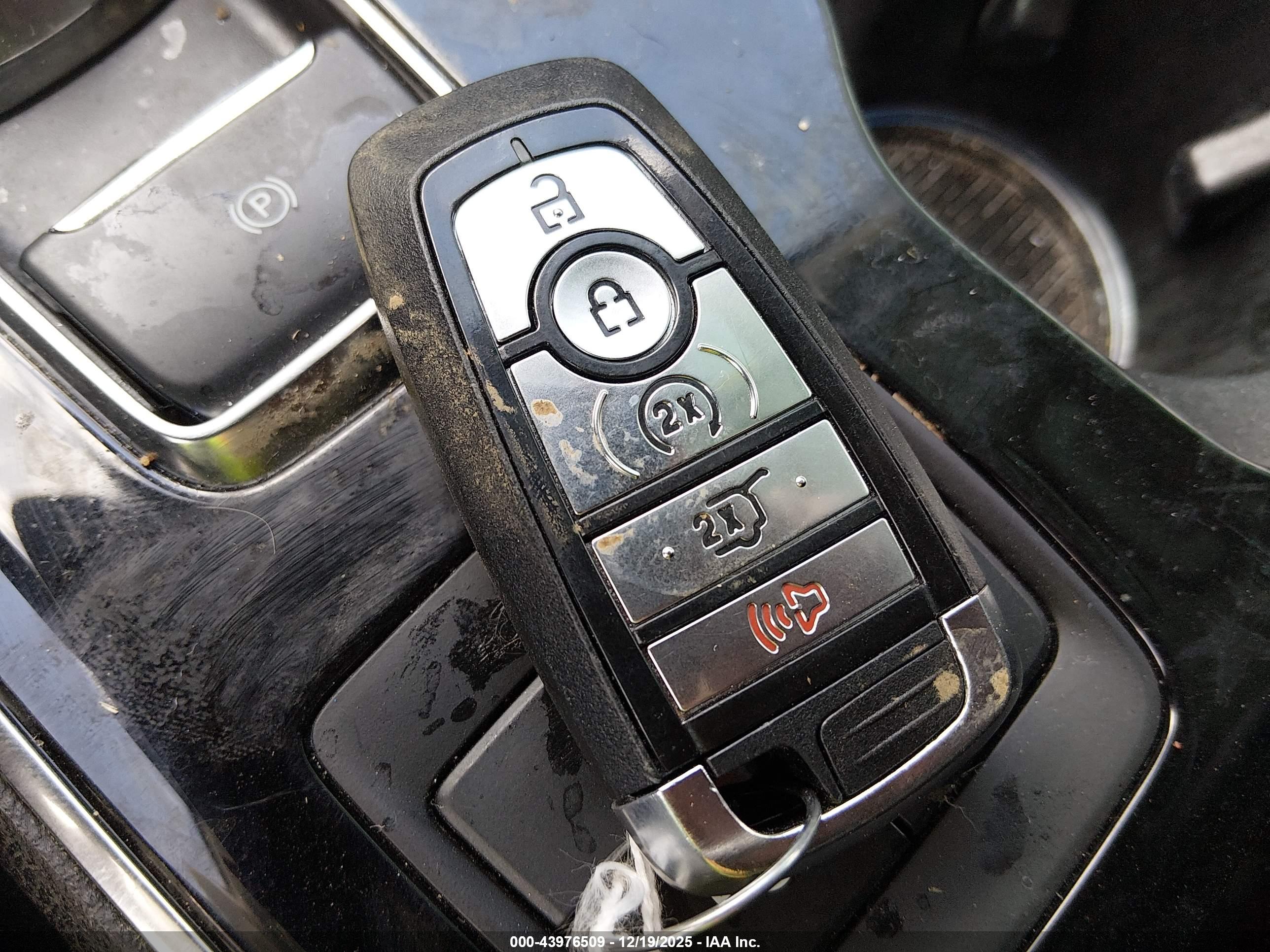 FORD EDGE image 11