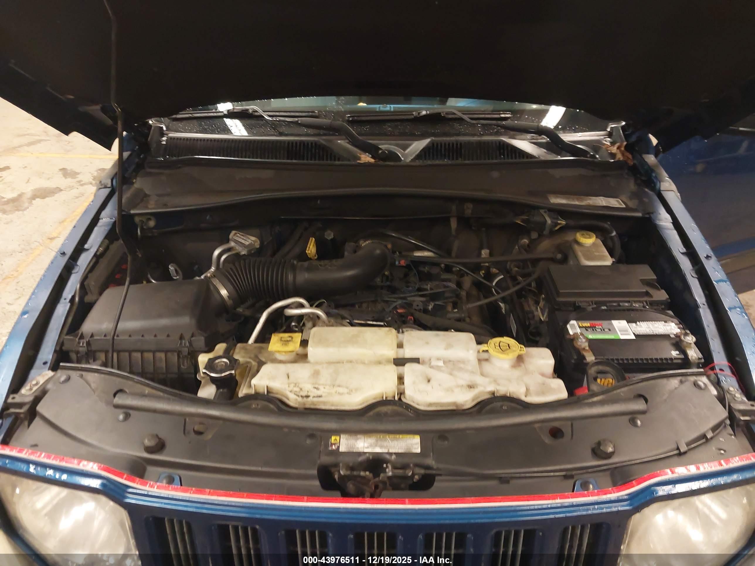 JEEP LIBERTY image 10