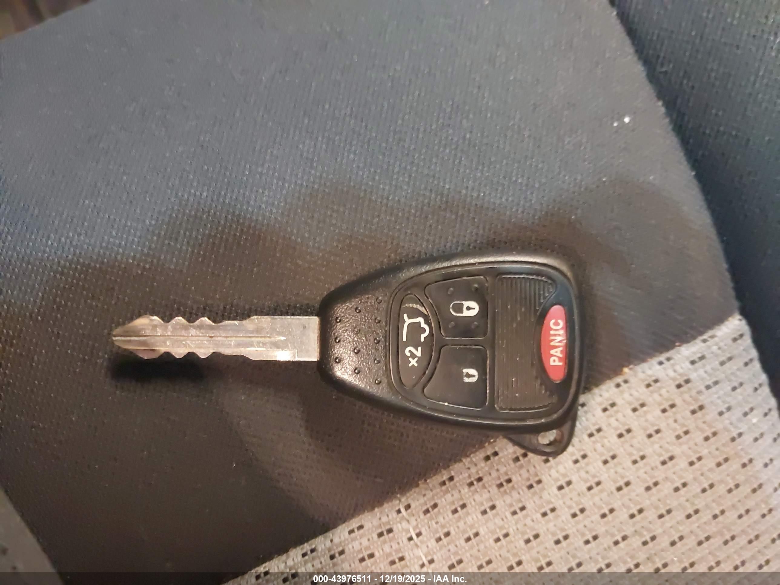 JEEP LIBERTY image 11