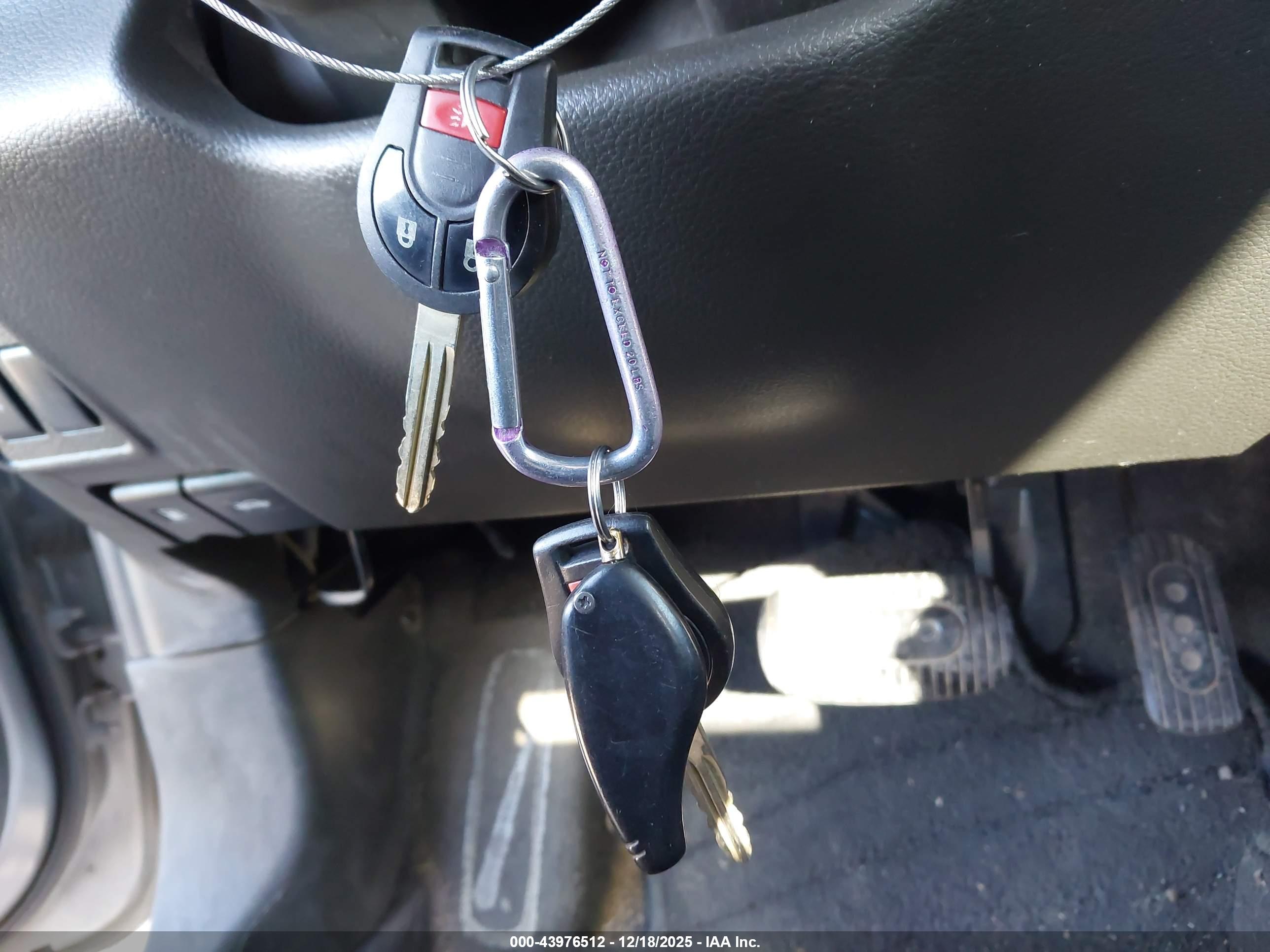 NISSAN CUBE image 11