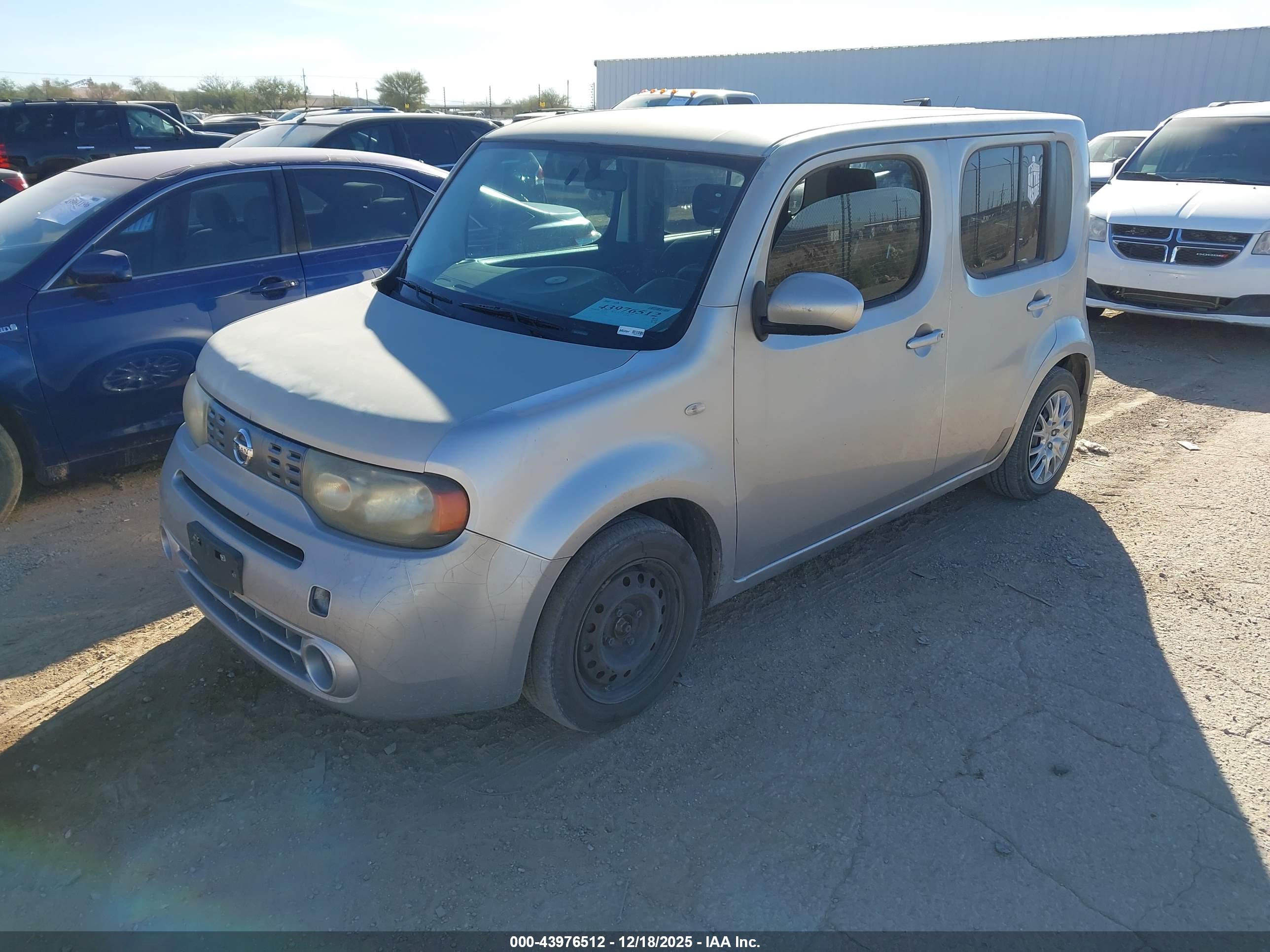 NISSAN CUBE image 2