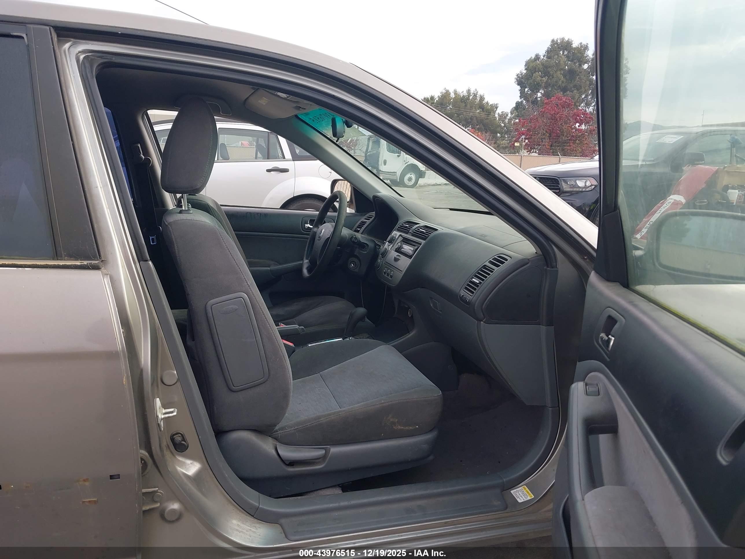 HONDA CIVIC image 5
