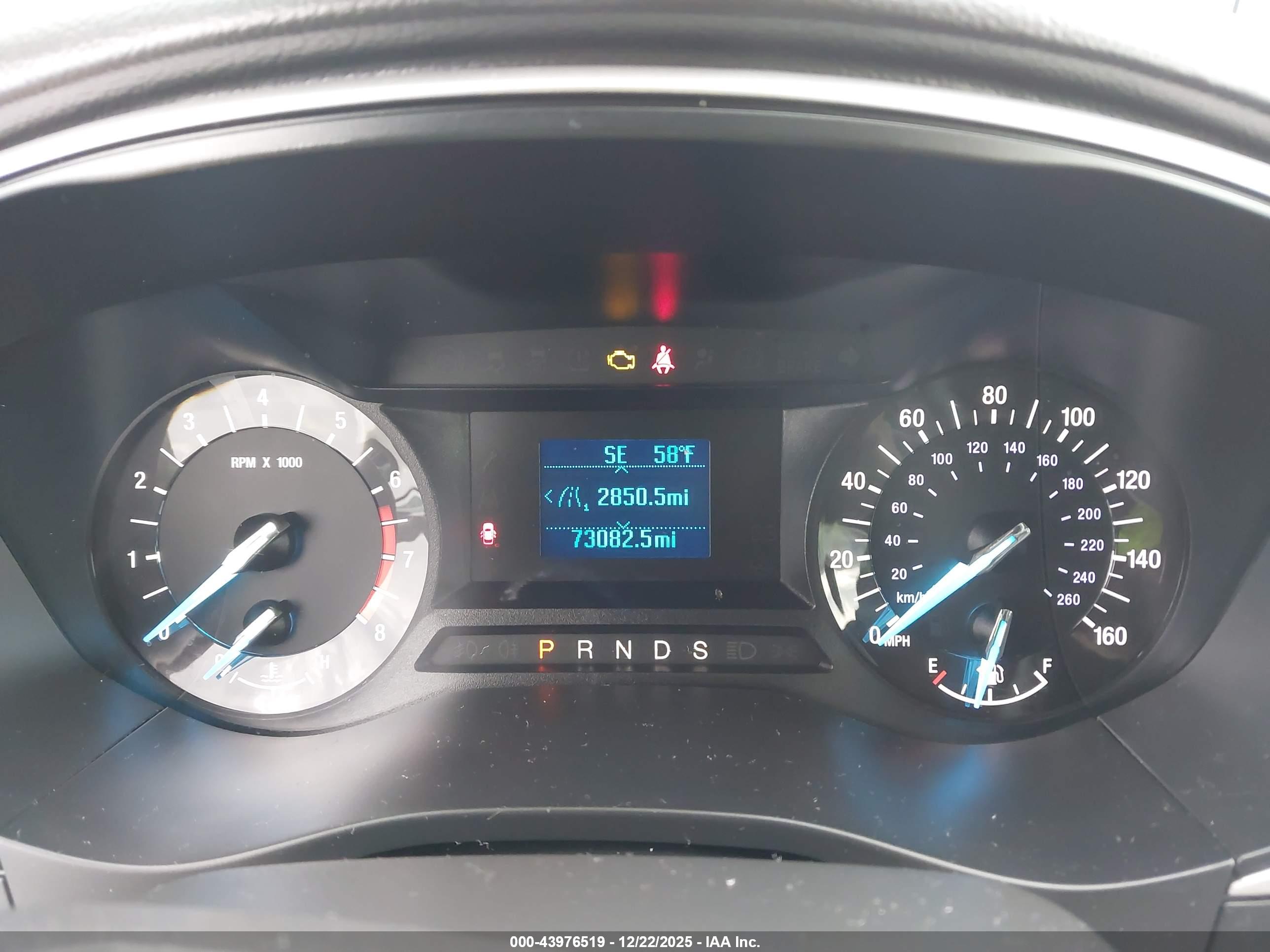 FORD FUSION image 7