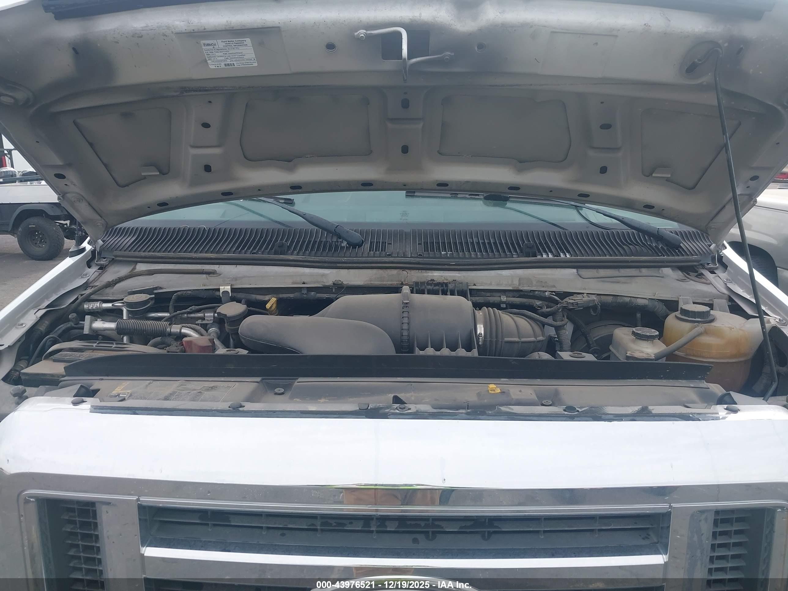 FORD E-350 image 10
