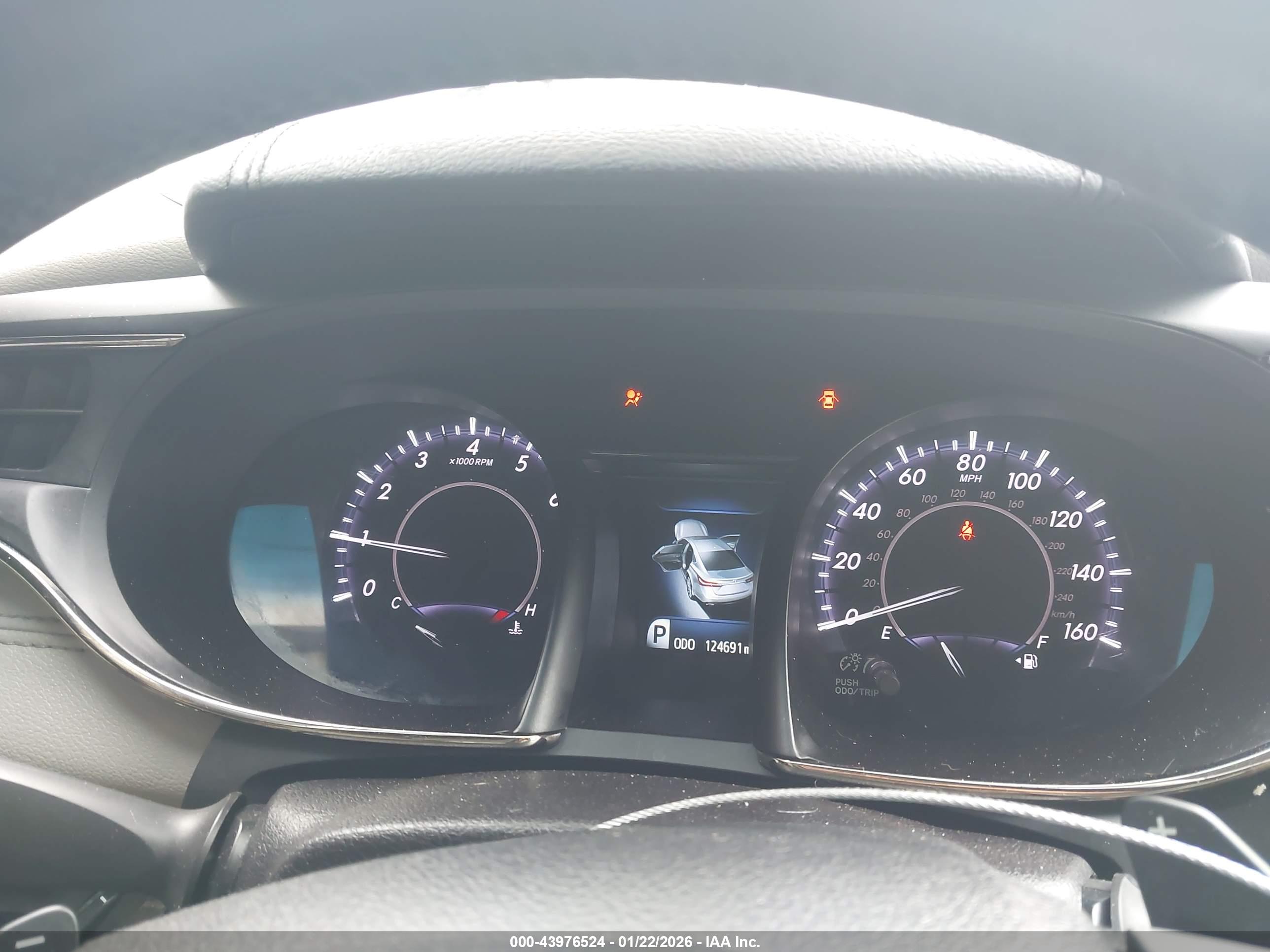TOYOTA AVALON image 7