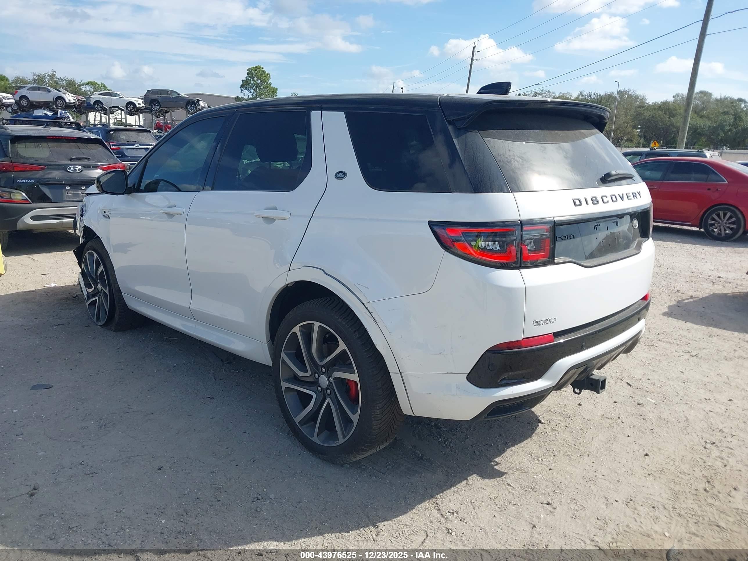 LAND ROVER image 3