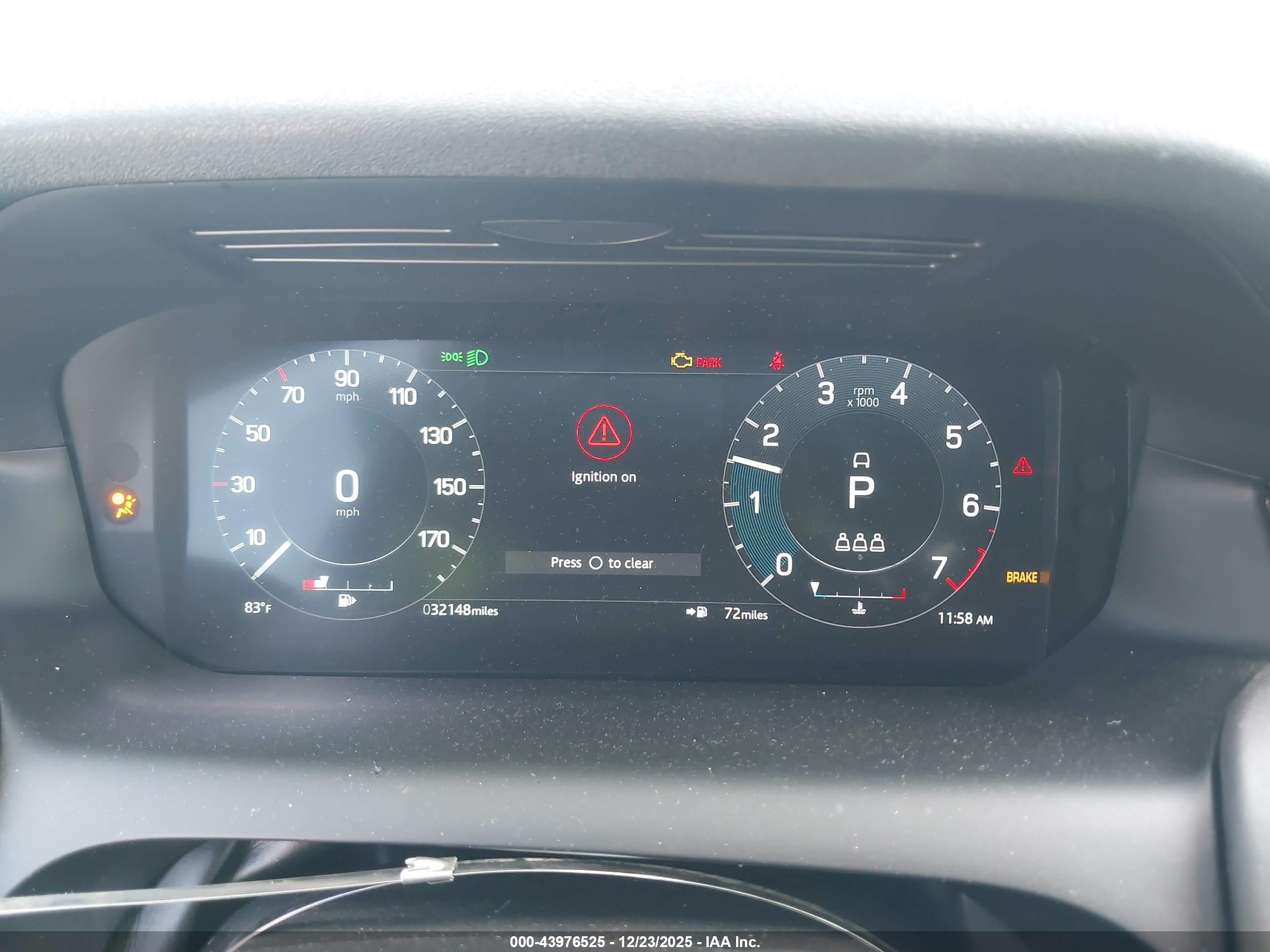 LAND ROVER image 7