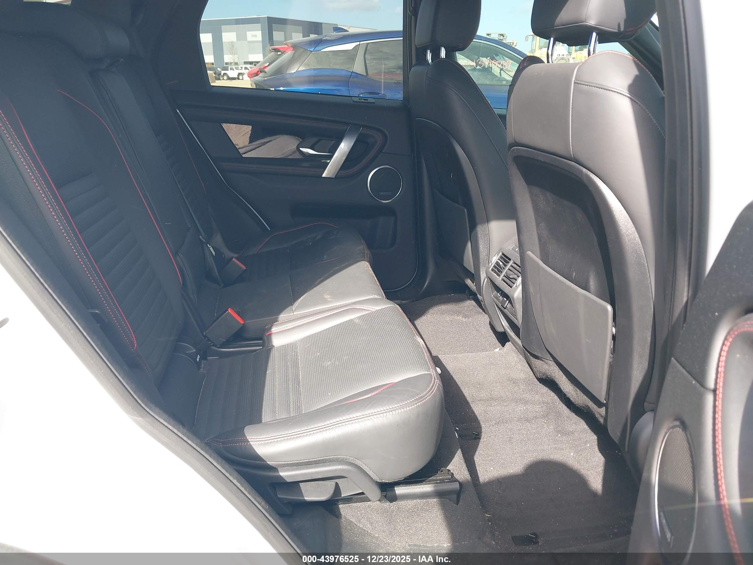 LAND ROVER image 8