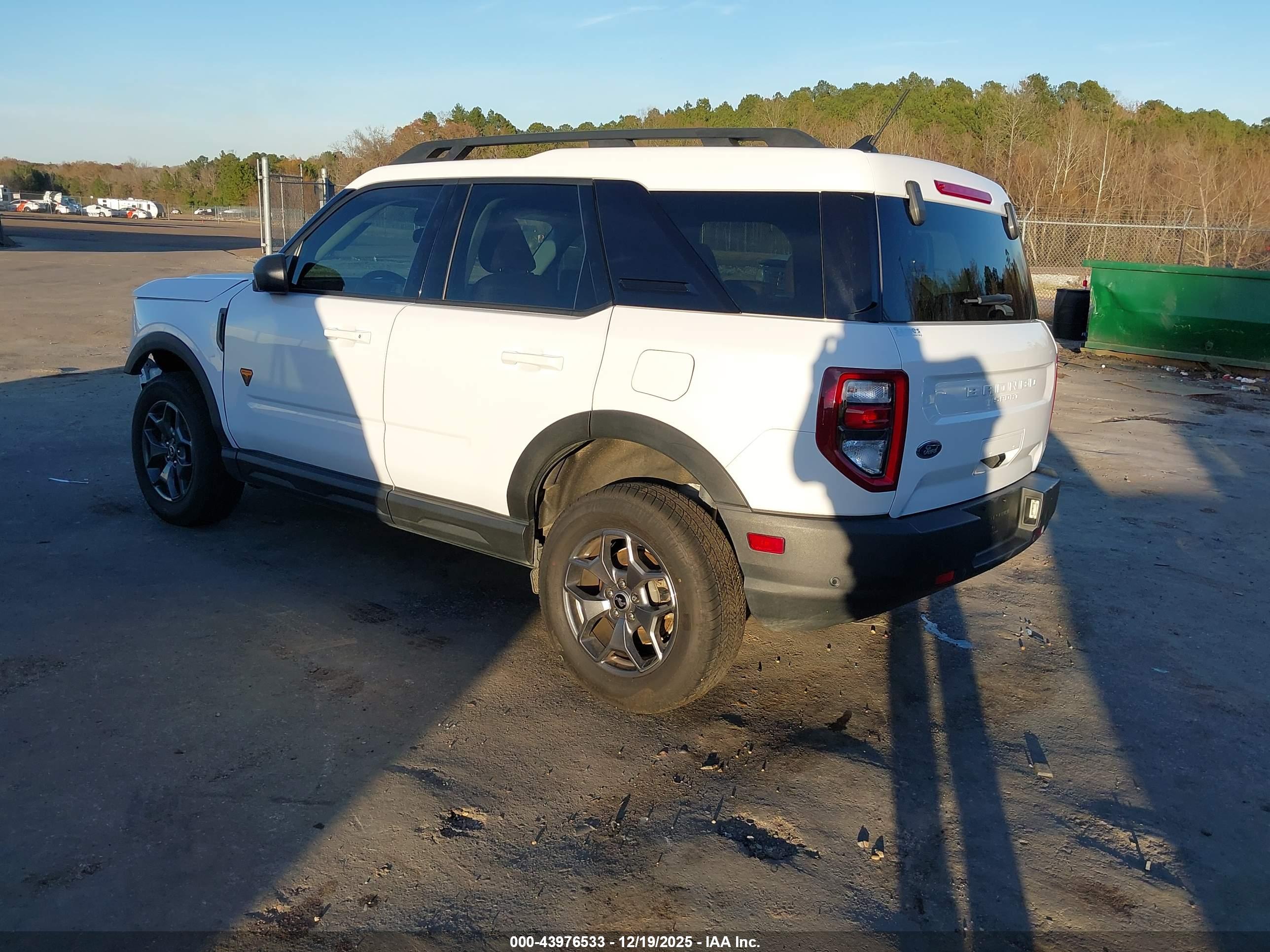 FORD BRONCO image 3