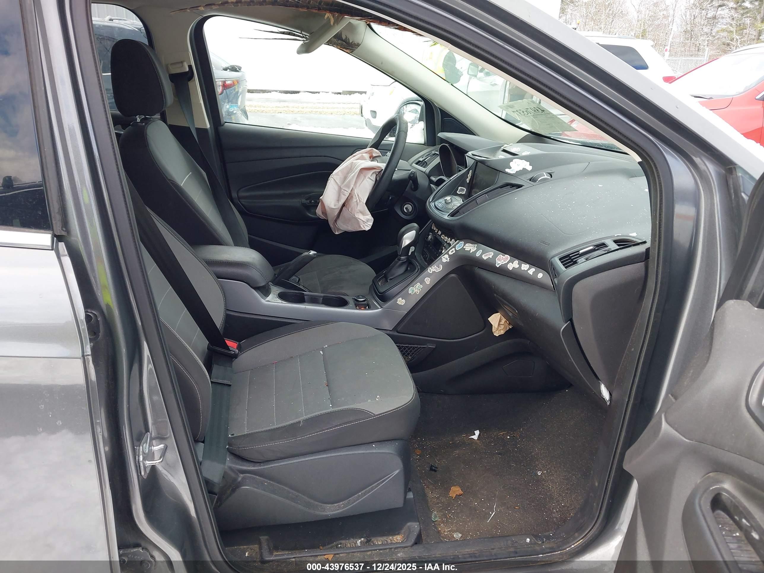 FORD ESCAPE image 5