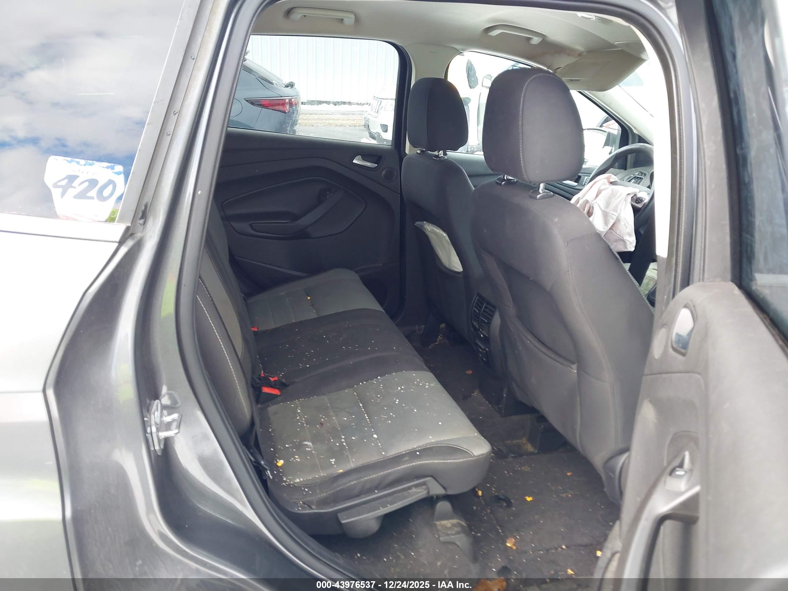 FORD ESCAPE image 8