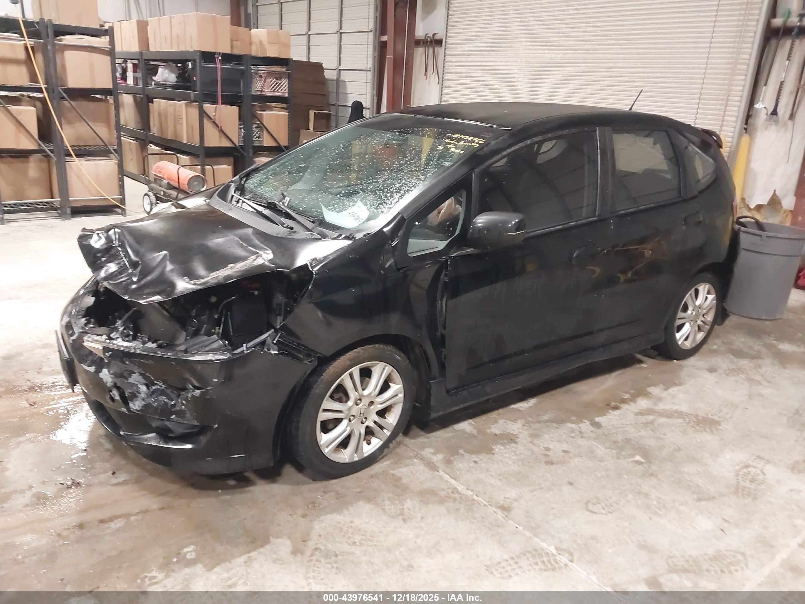 HONDA FIT image 2