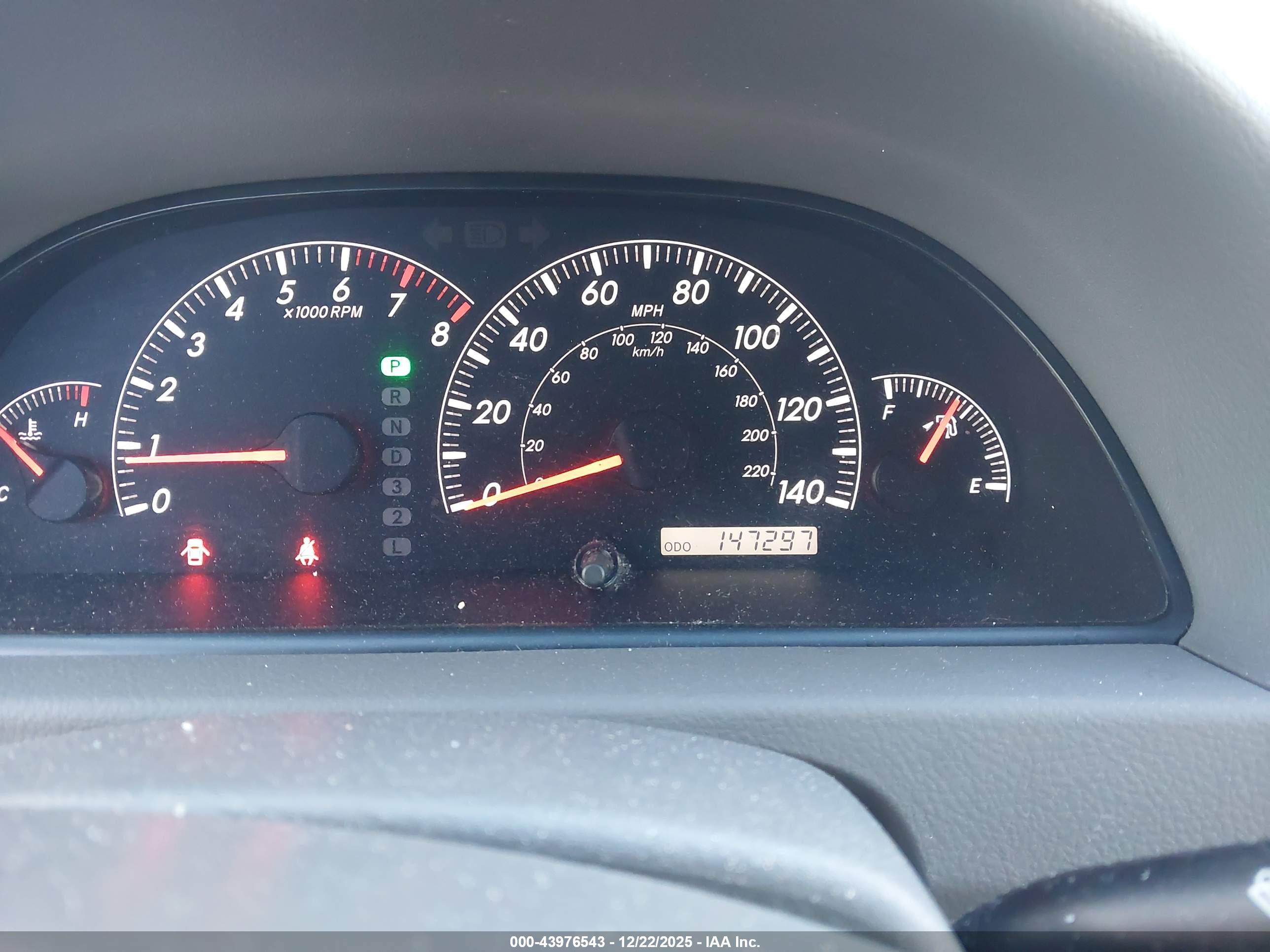 TOYOTA CAMRY image 7