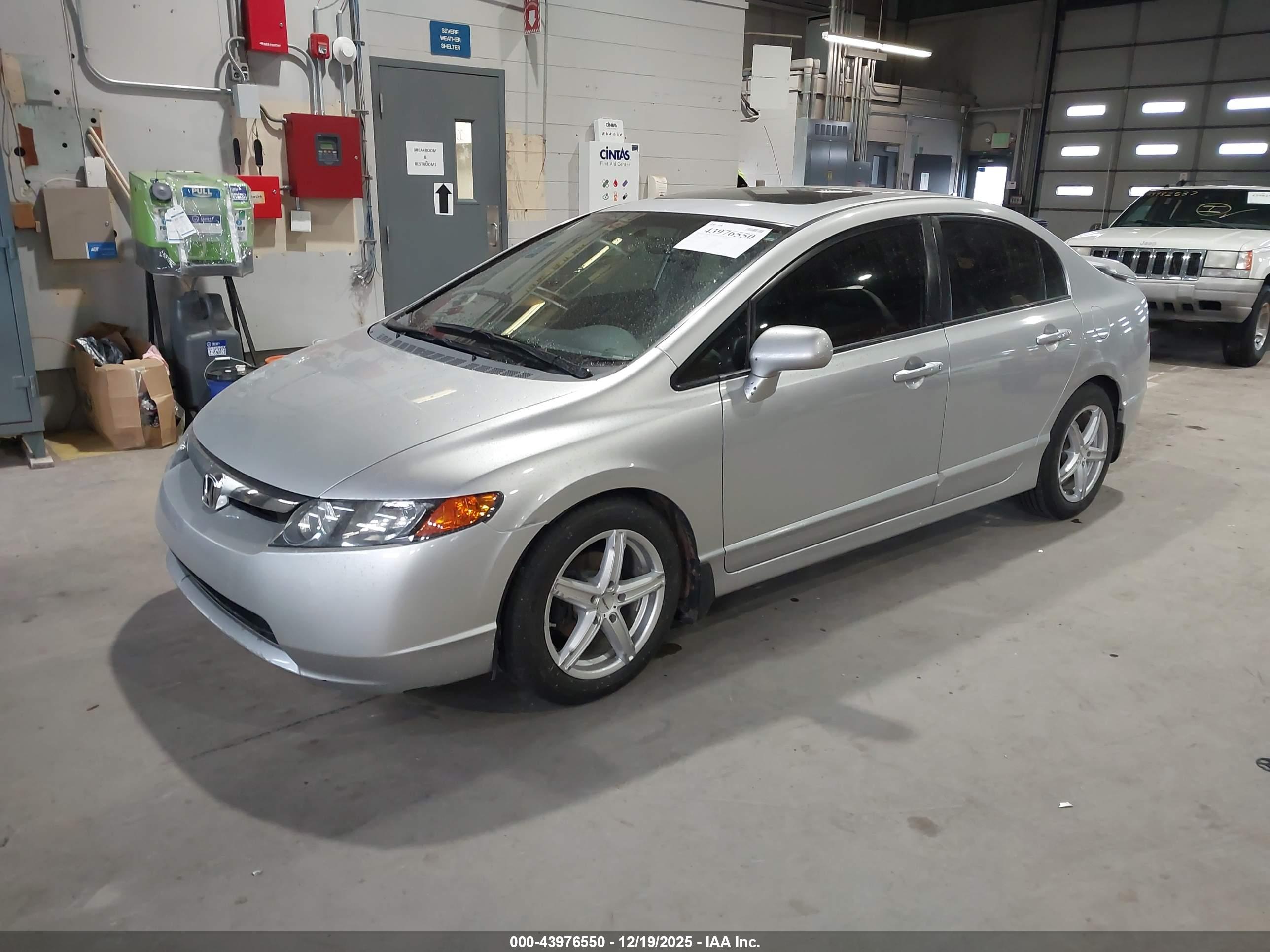 HONDA CIVIC image 2