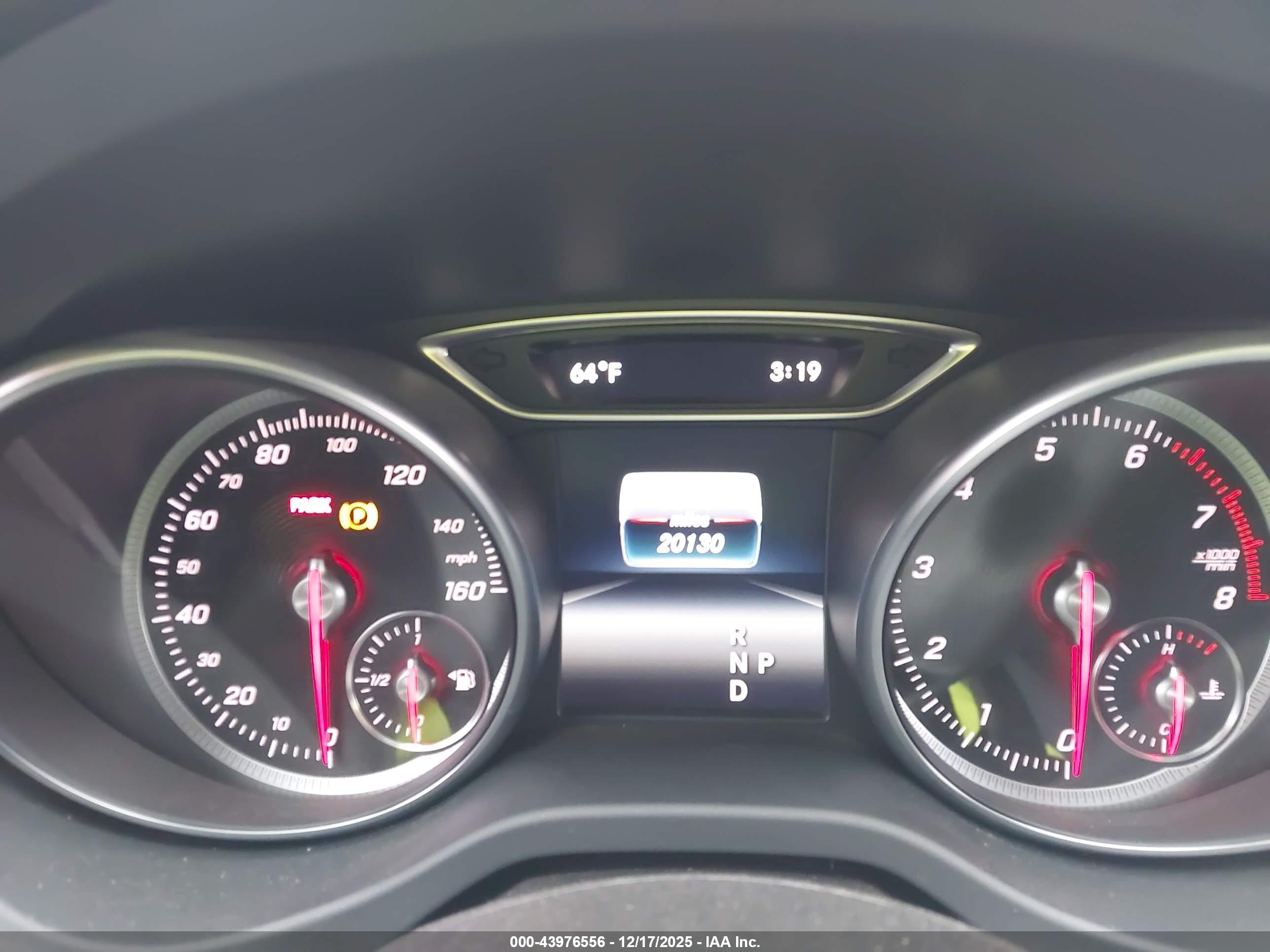 MERCEDES-BENZ CLA image 7