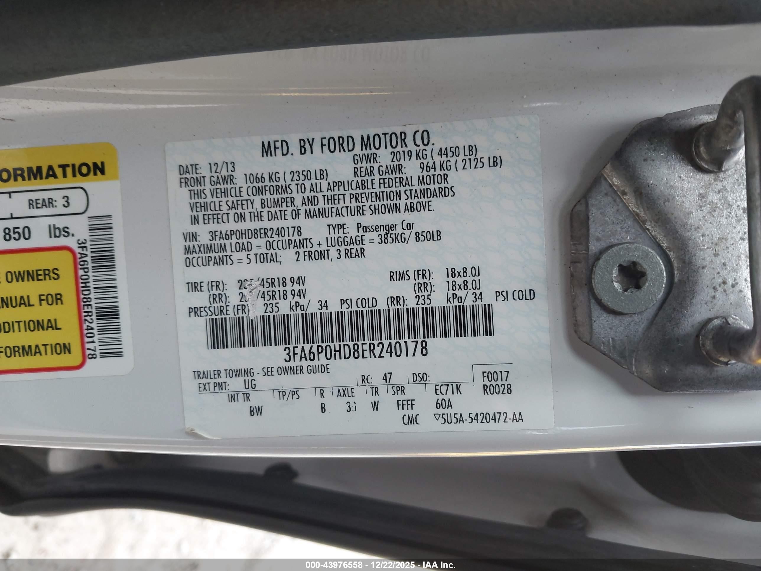FORD FUSION image 9
