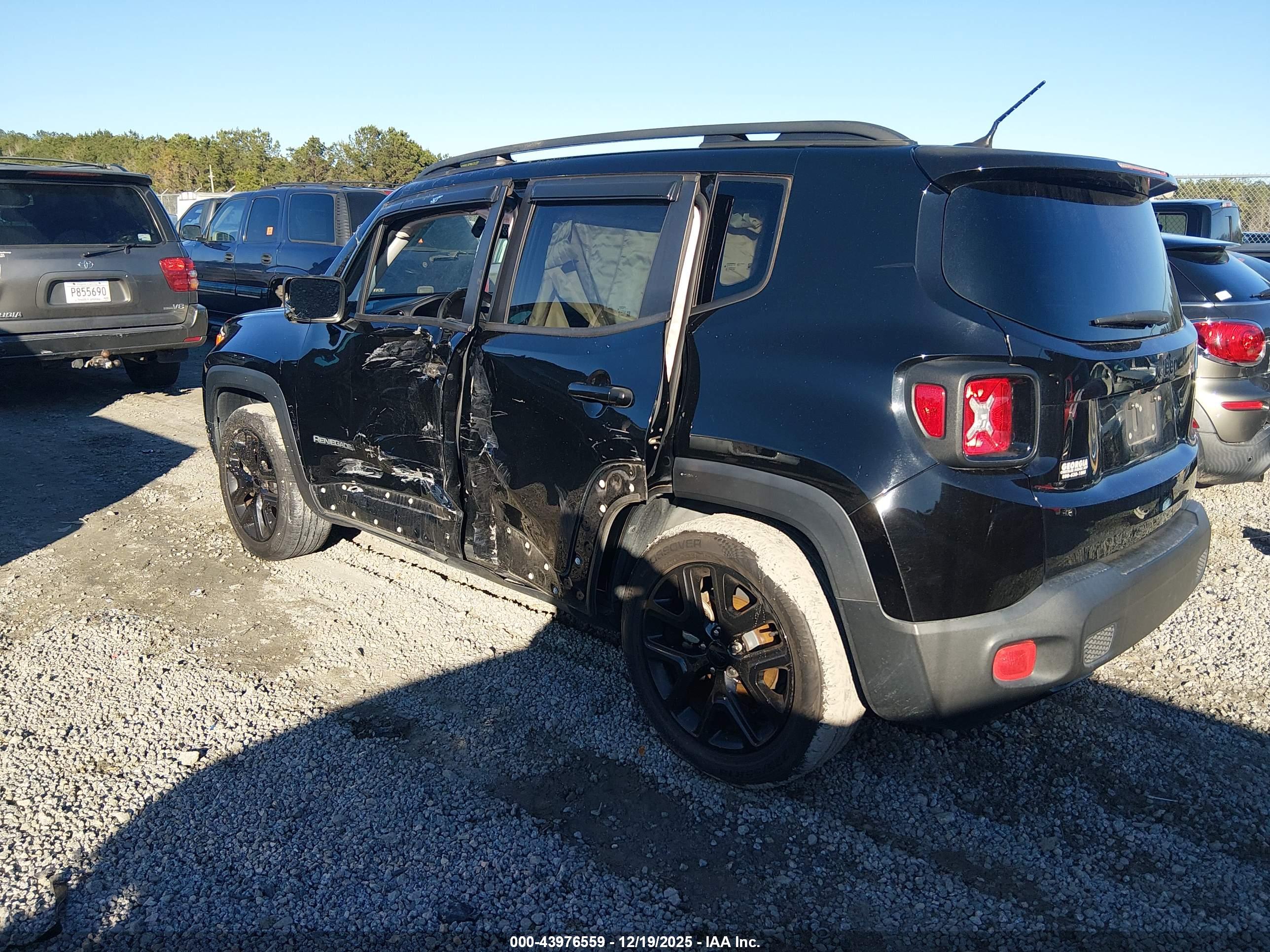 JEEP RENEGADE image 3