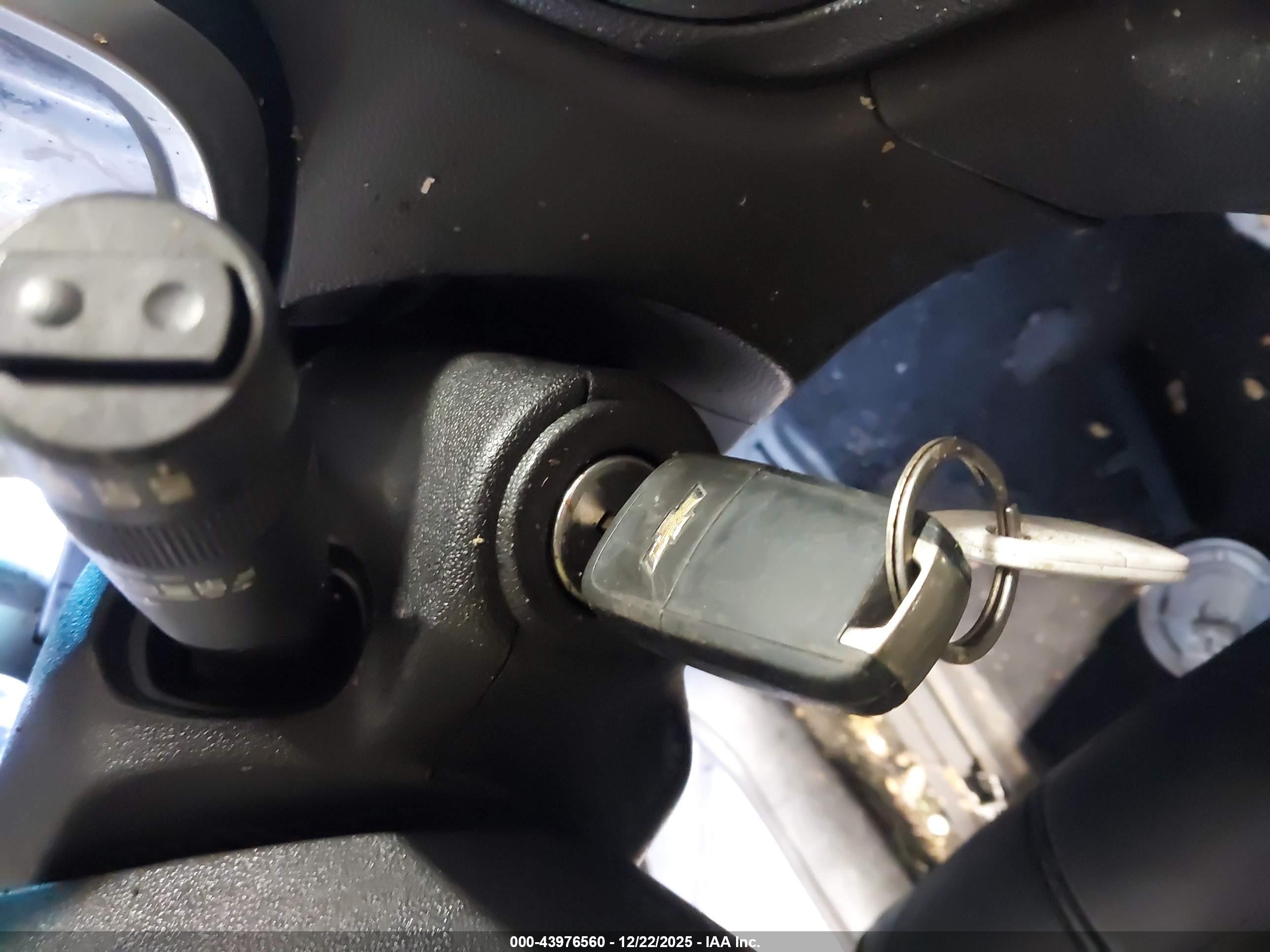 CHEVROLET EQUINOX image 11