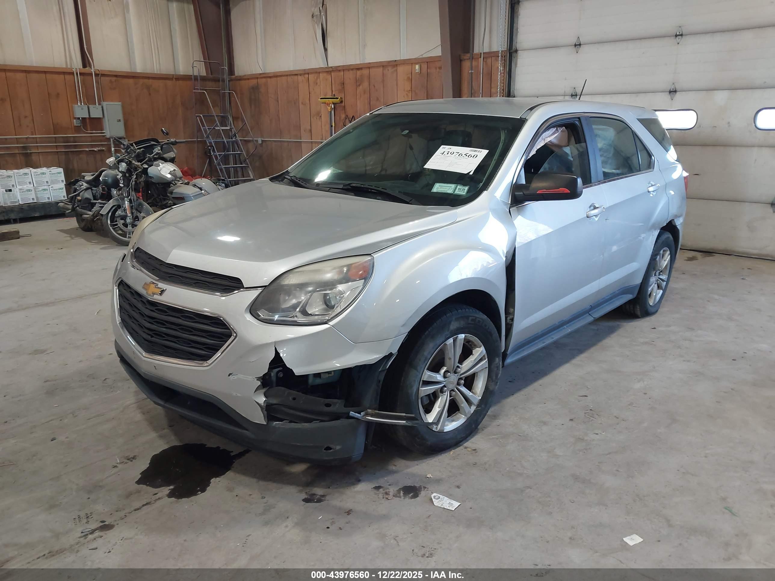 CHEVROLET EQUINOX image 2