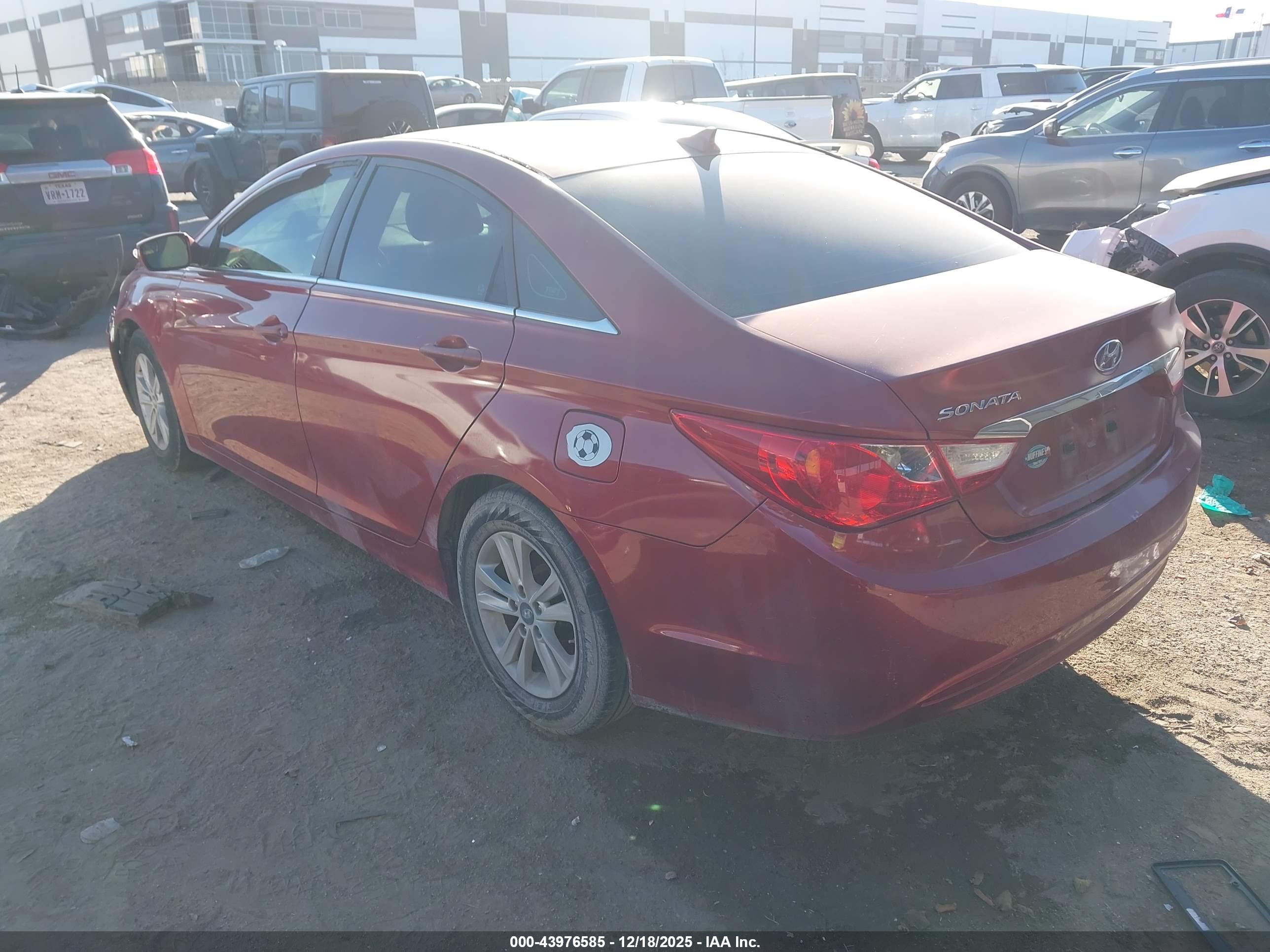 HYUNDAI SONATA image 3