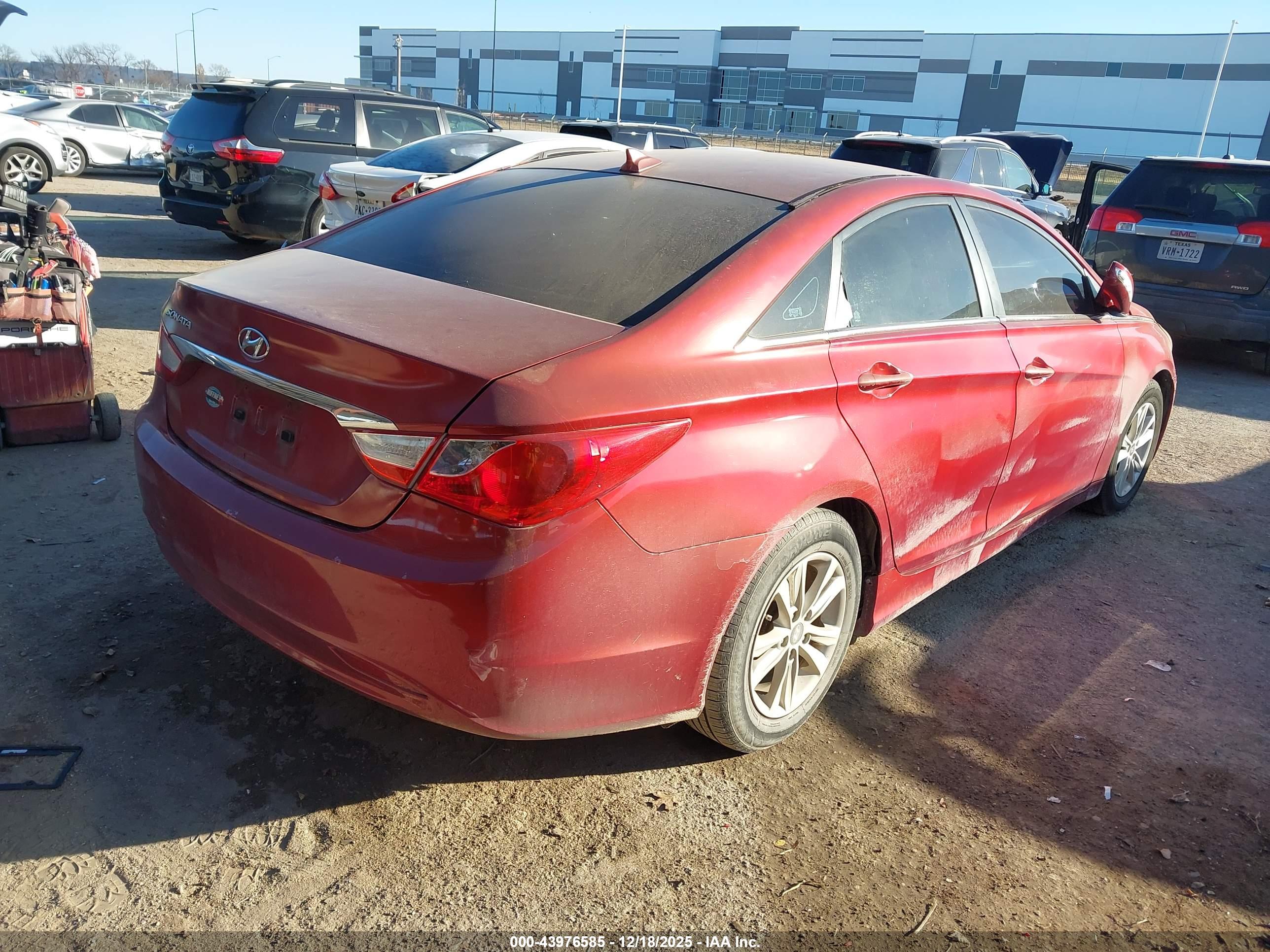 HYUNDAI SONATA image 4