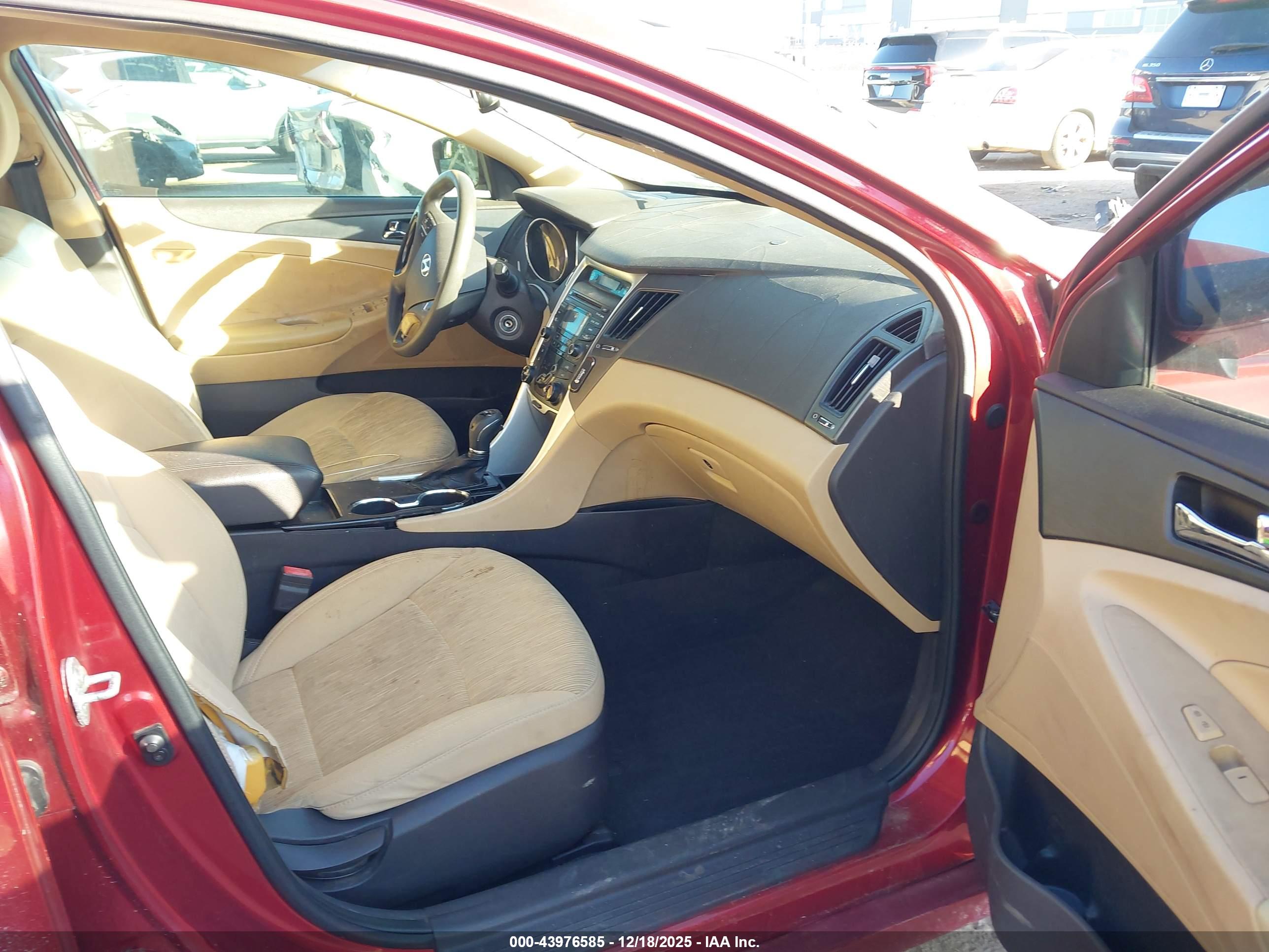 HYUNDAI SONATA image 5