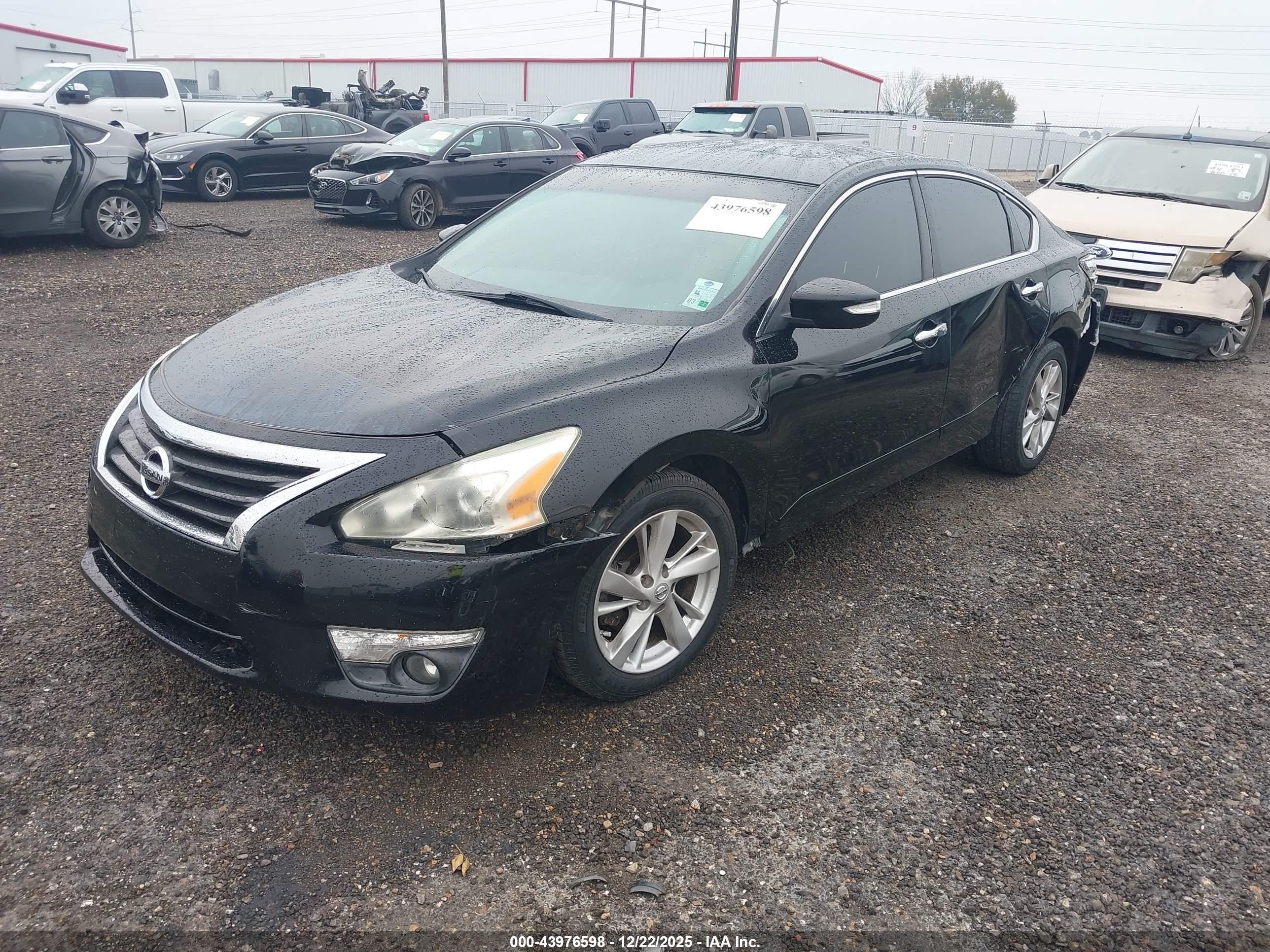 NISSAN ALTIMA image 2