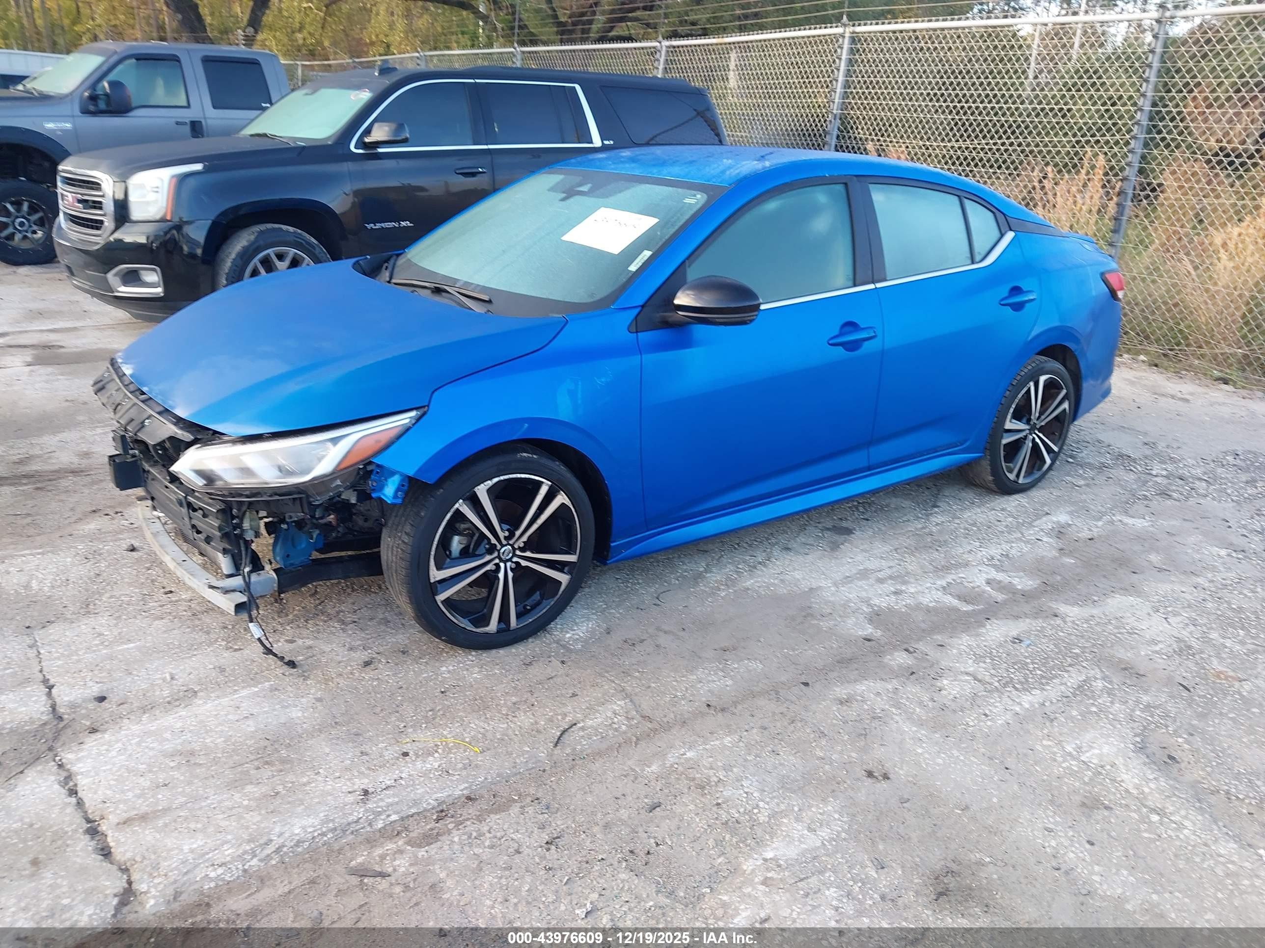 NISSAN SENTRA image 2