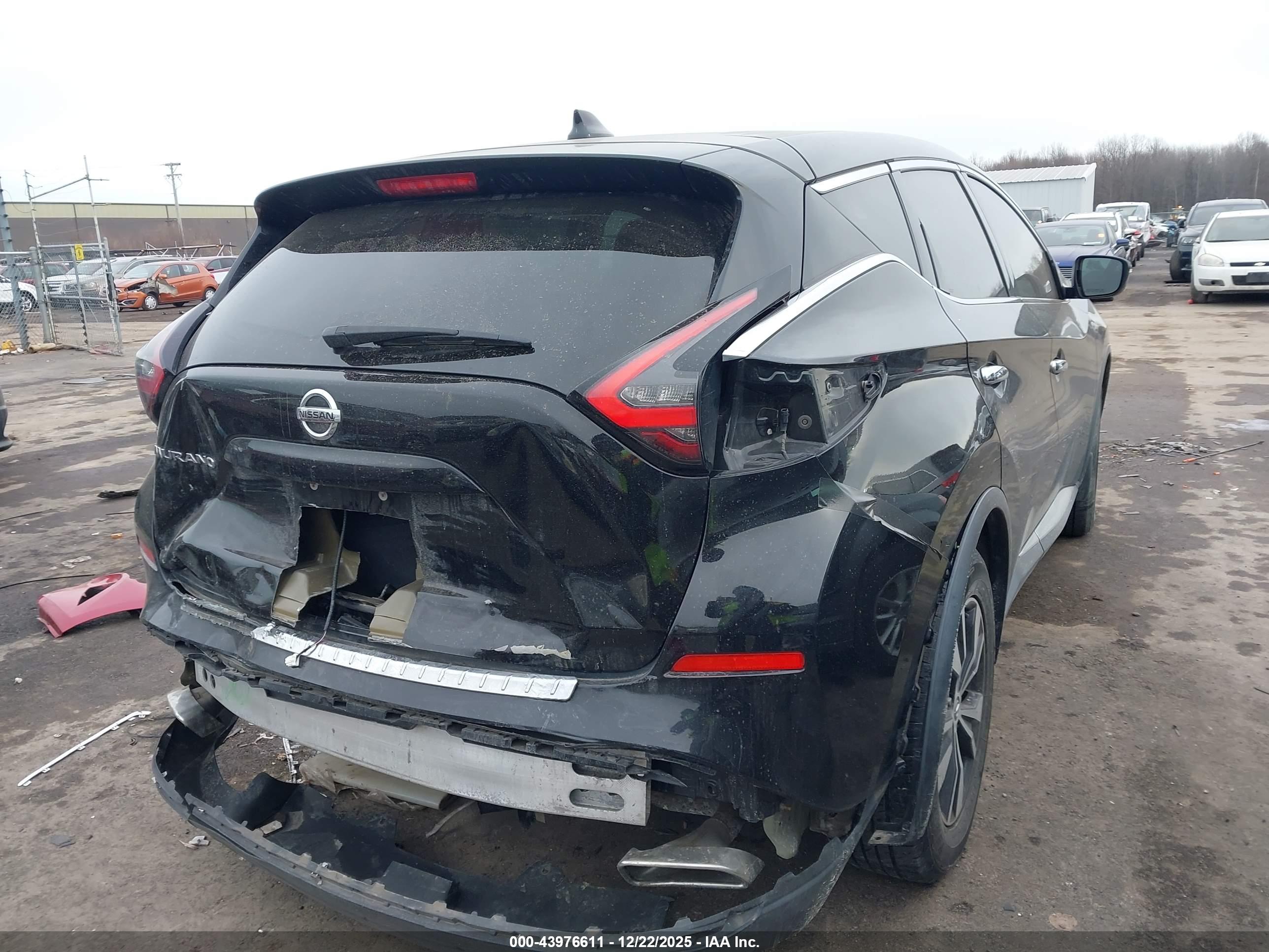 NISSAN MURANO image 4