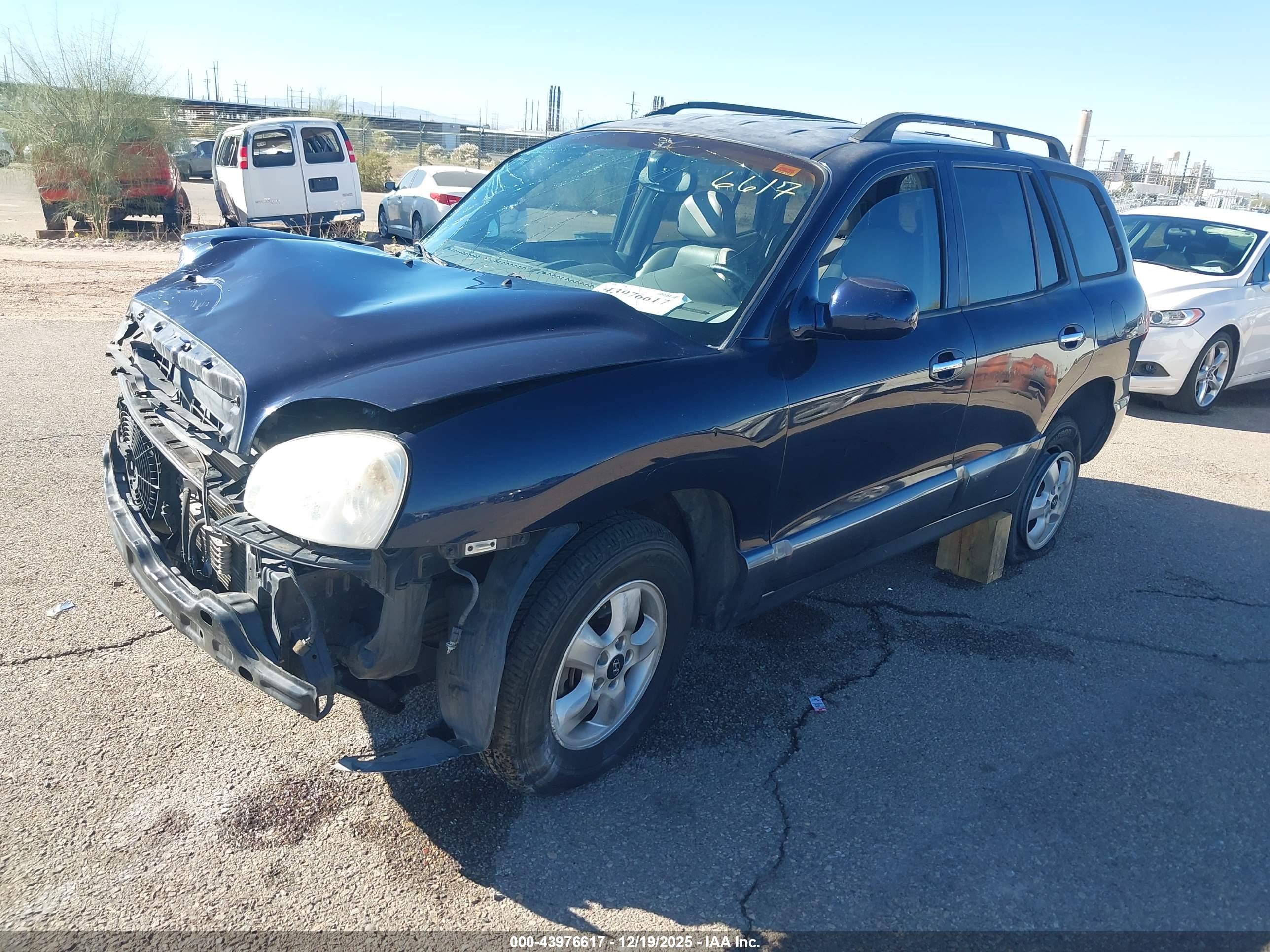 HYUNDAI SANTA image 2
