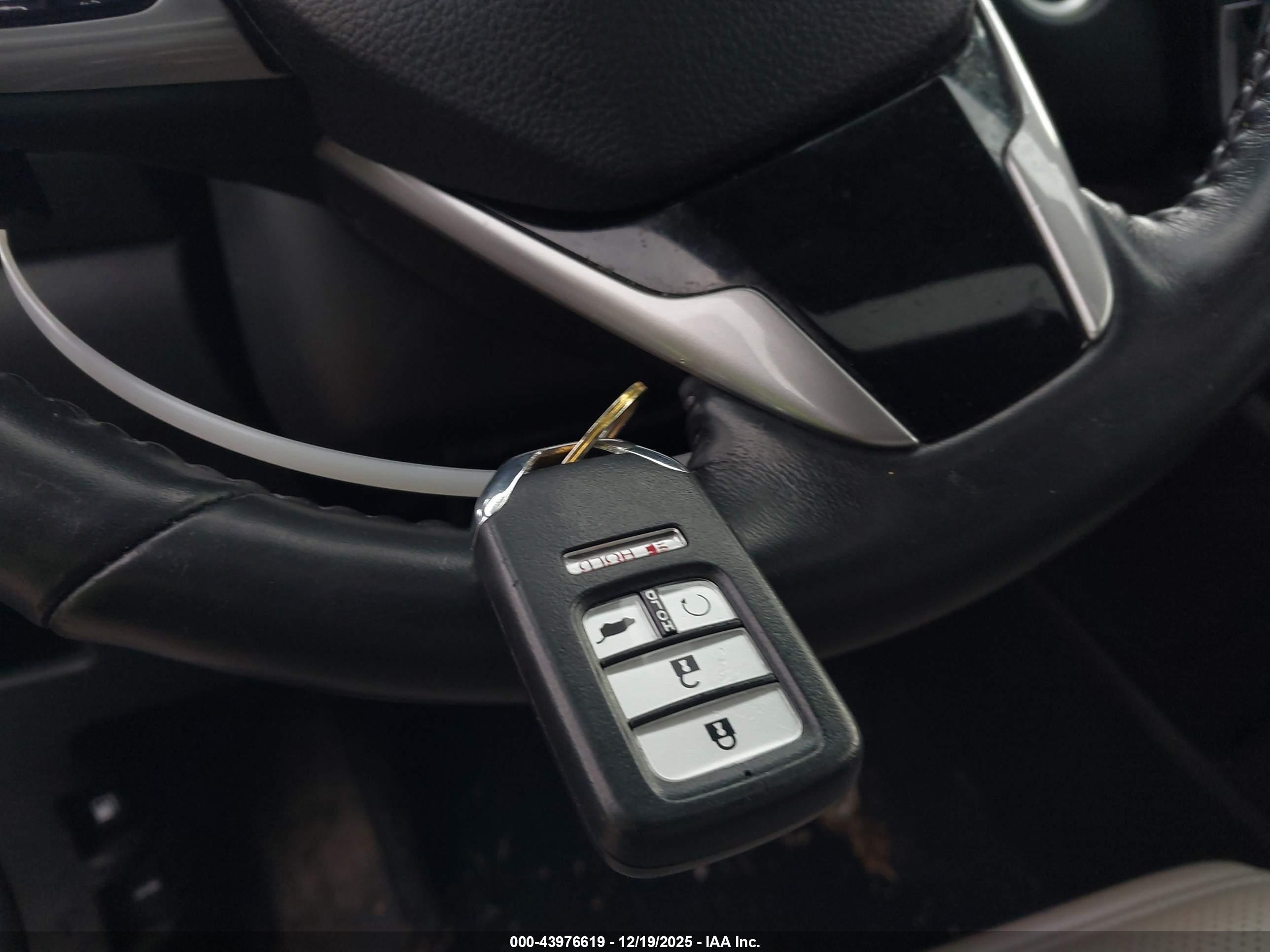HONDA CR-V image 11
