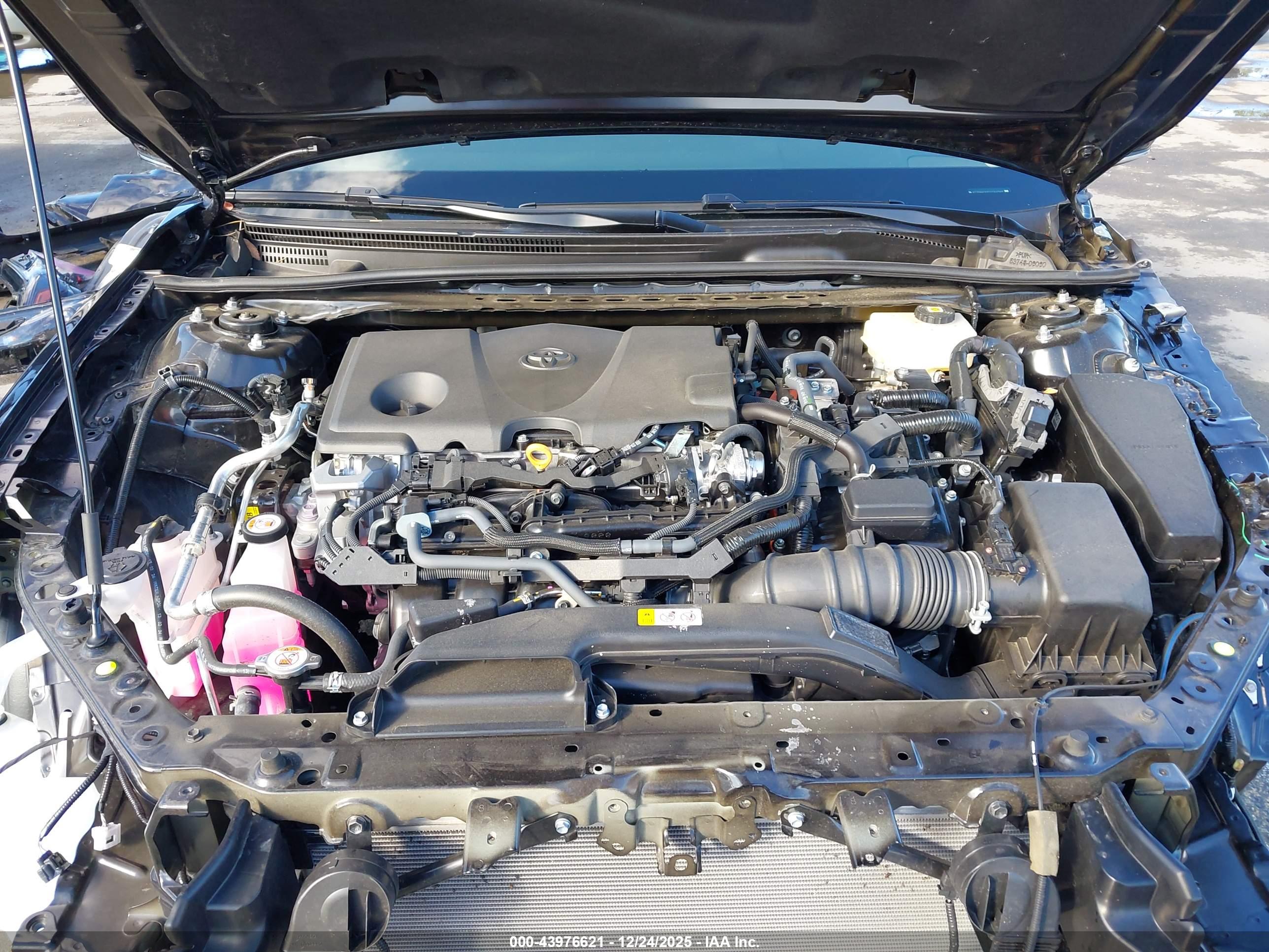 TOYOTA CAMRY image 10