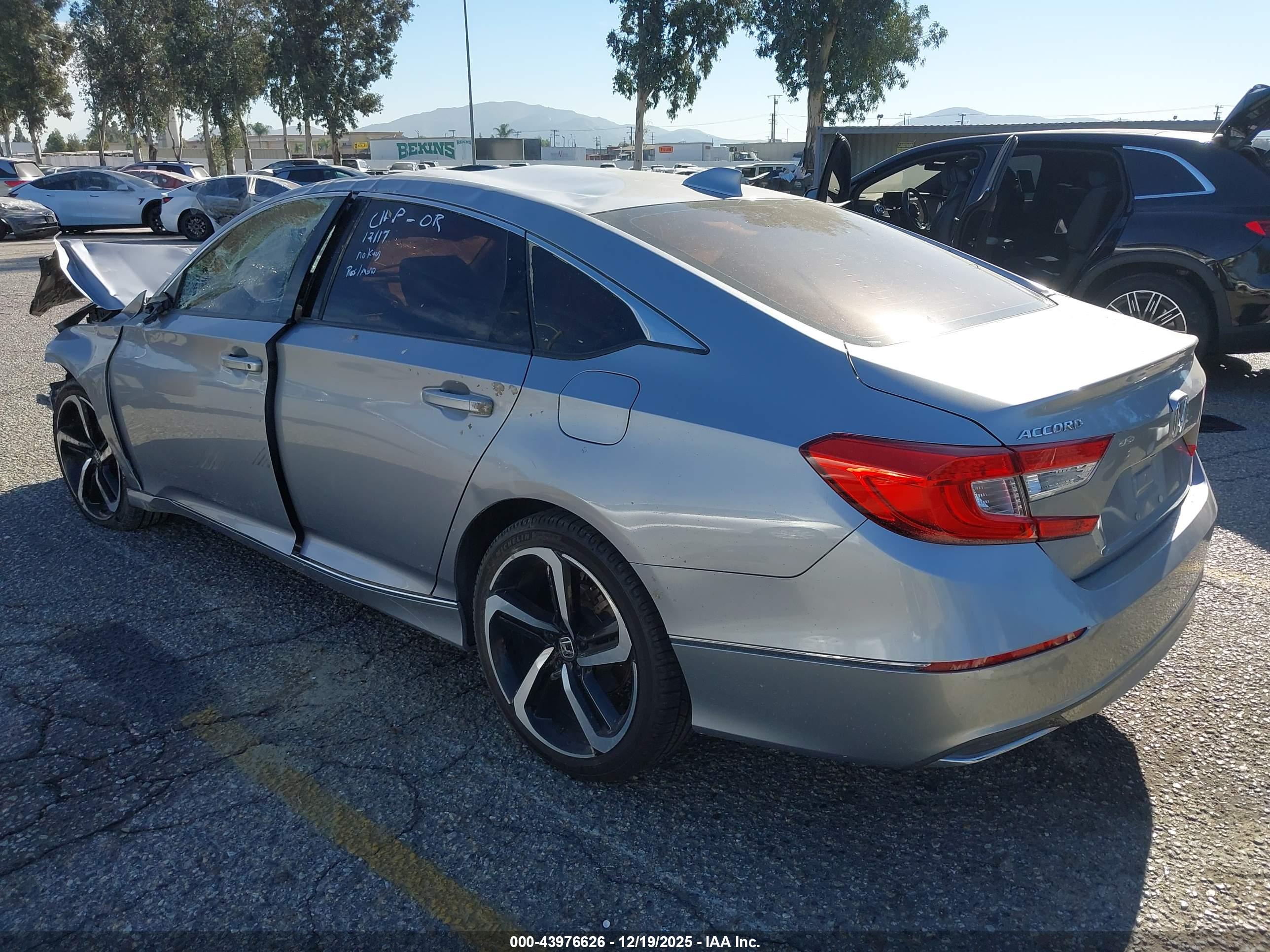 HONDA ACCORD image 3