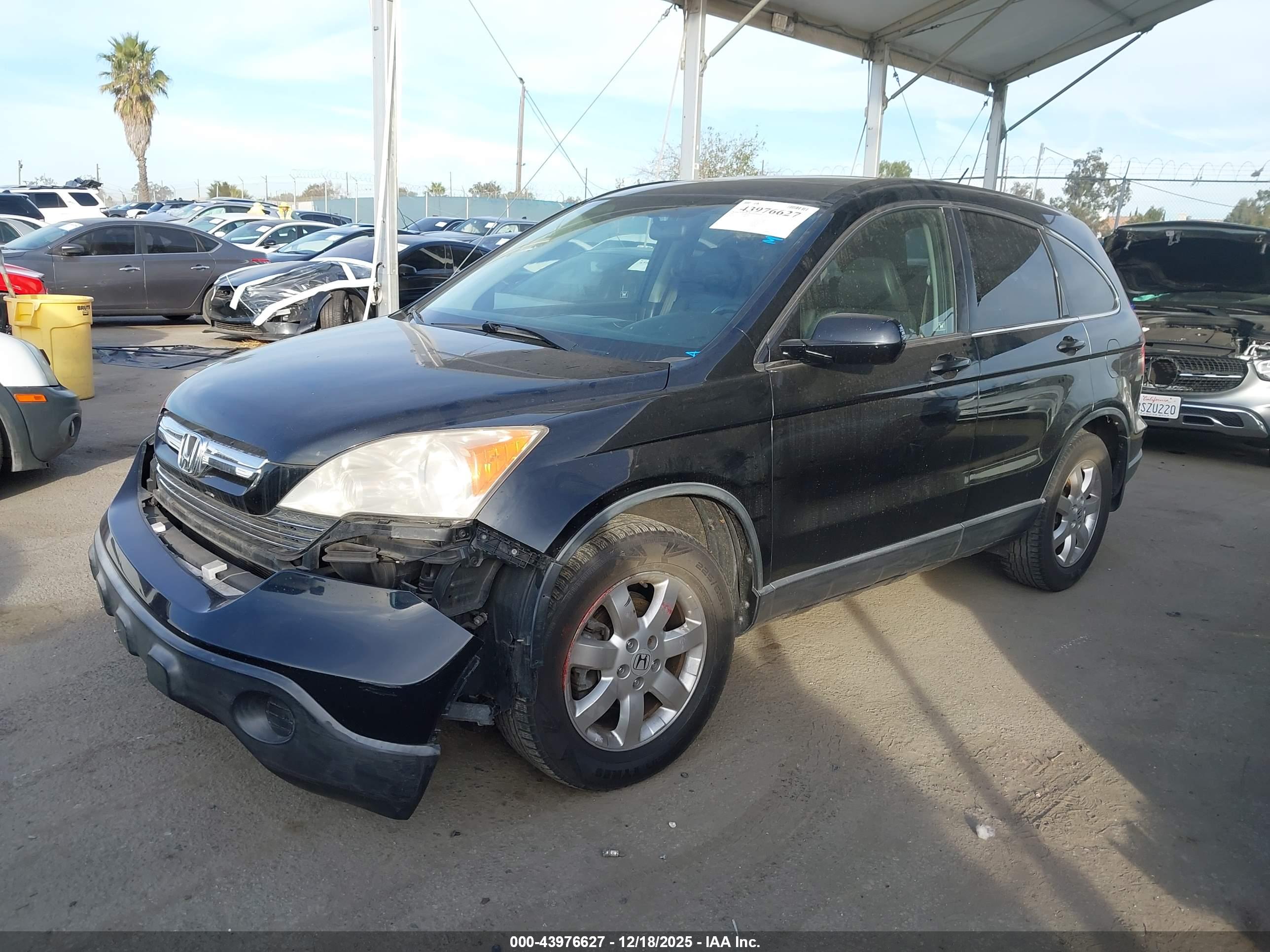 HONDA CR-V image 2