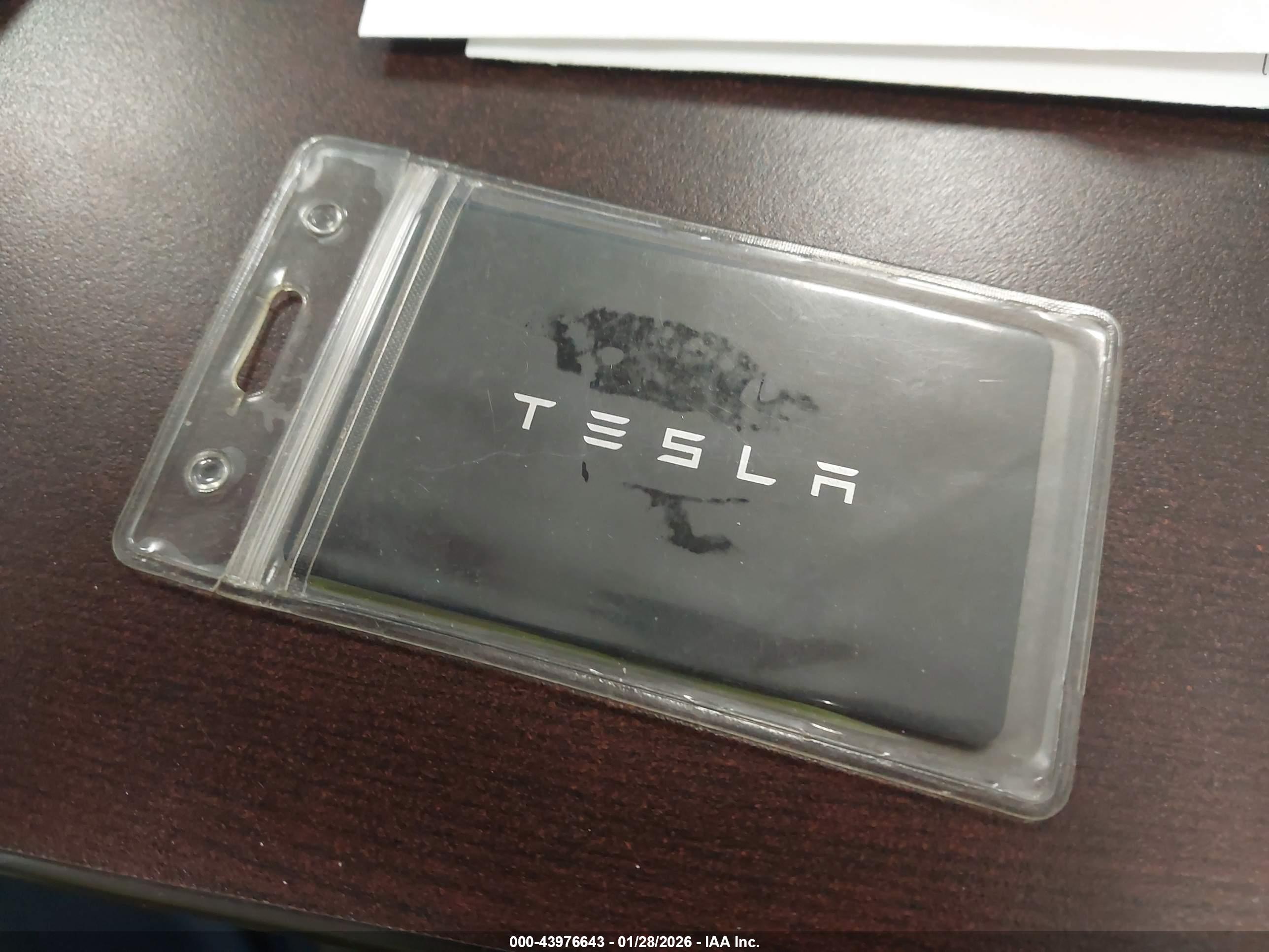 TESLA MODEL image 11