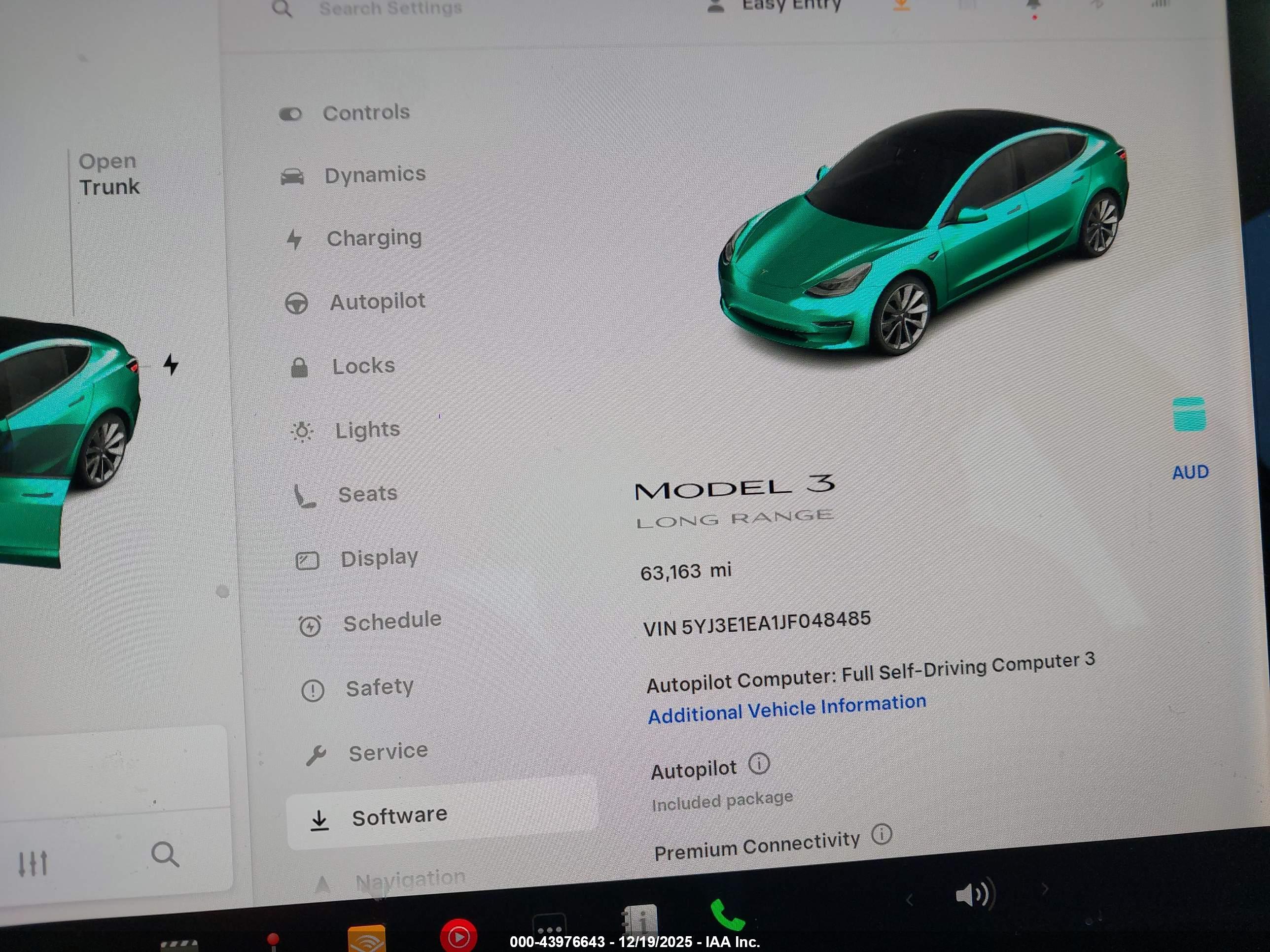 TESLA MODEL image 7