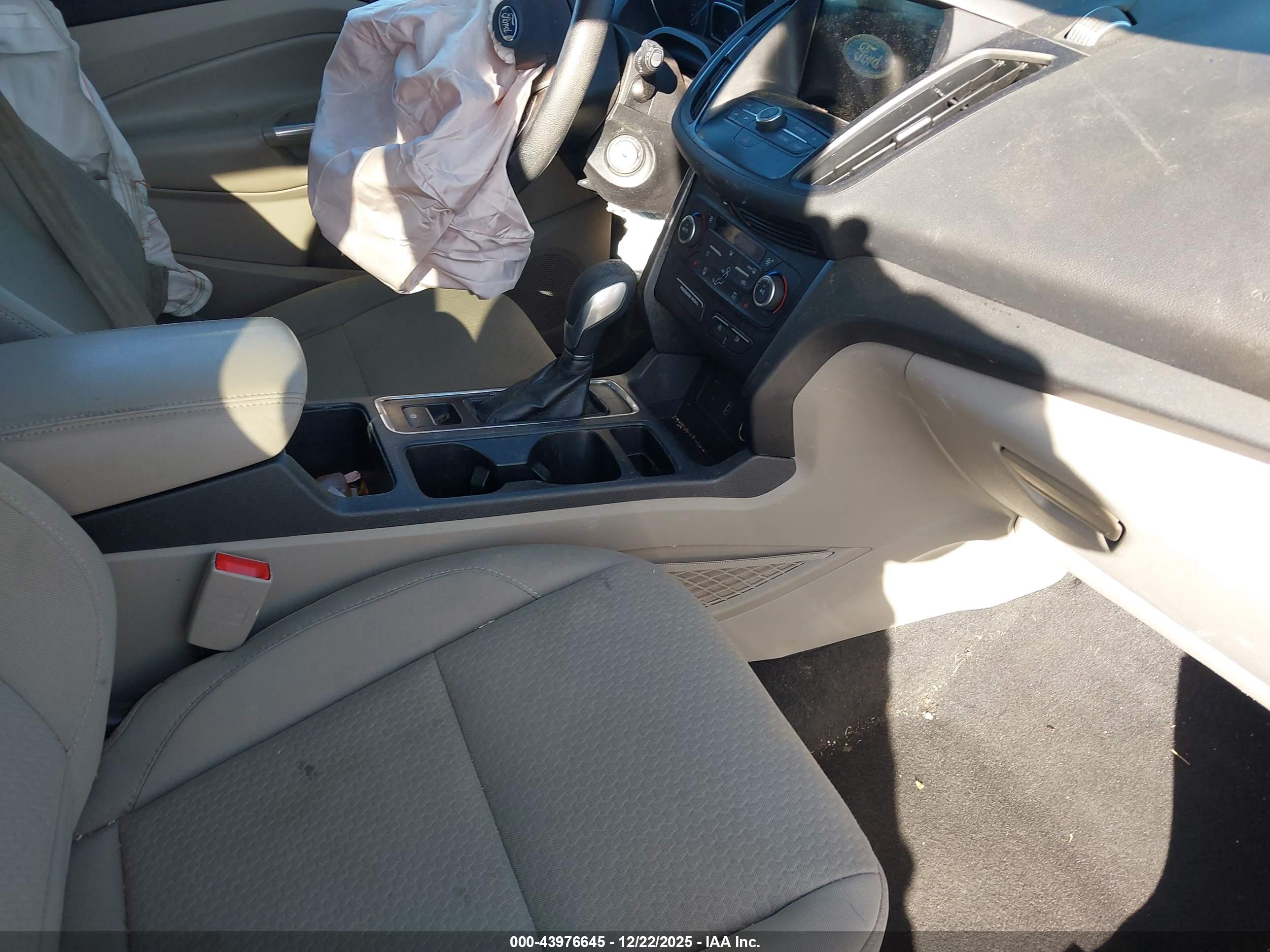 FORD ESCAPE image 5