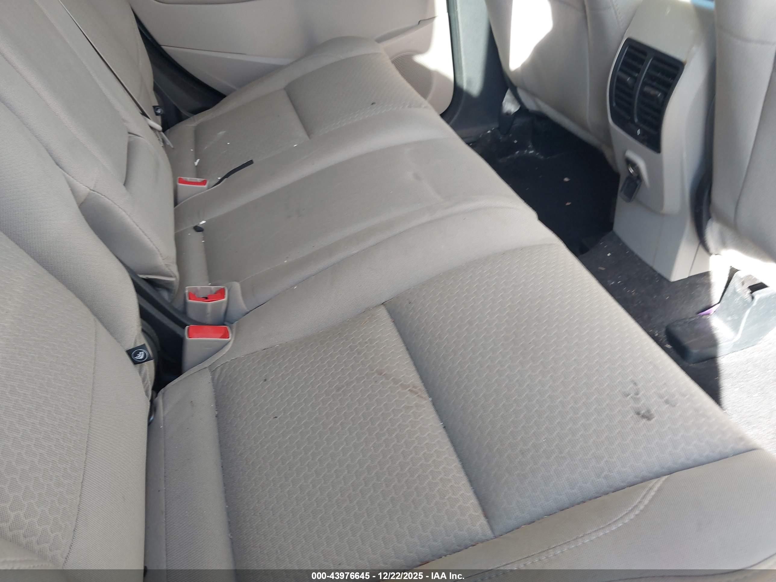 FORD ESCAPE image 8