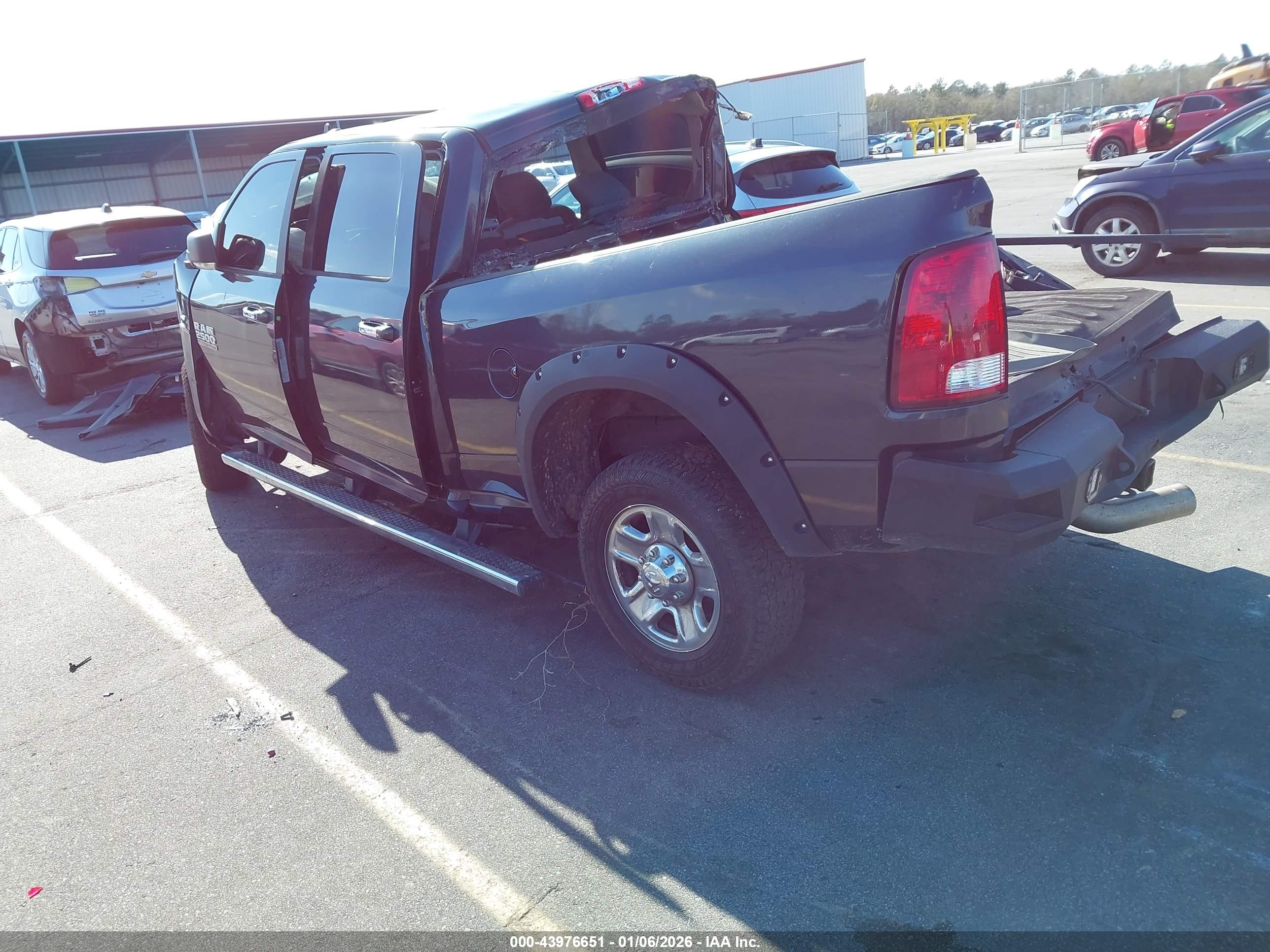 RAM 2500 image 3