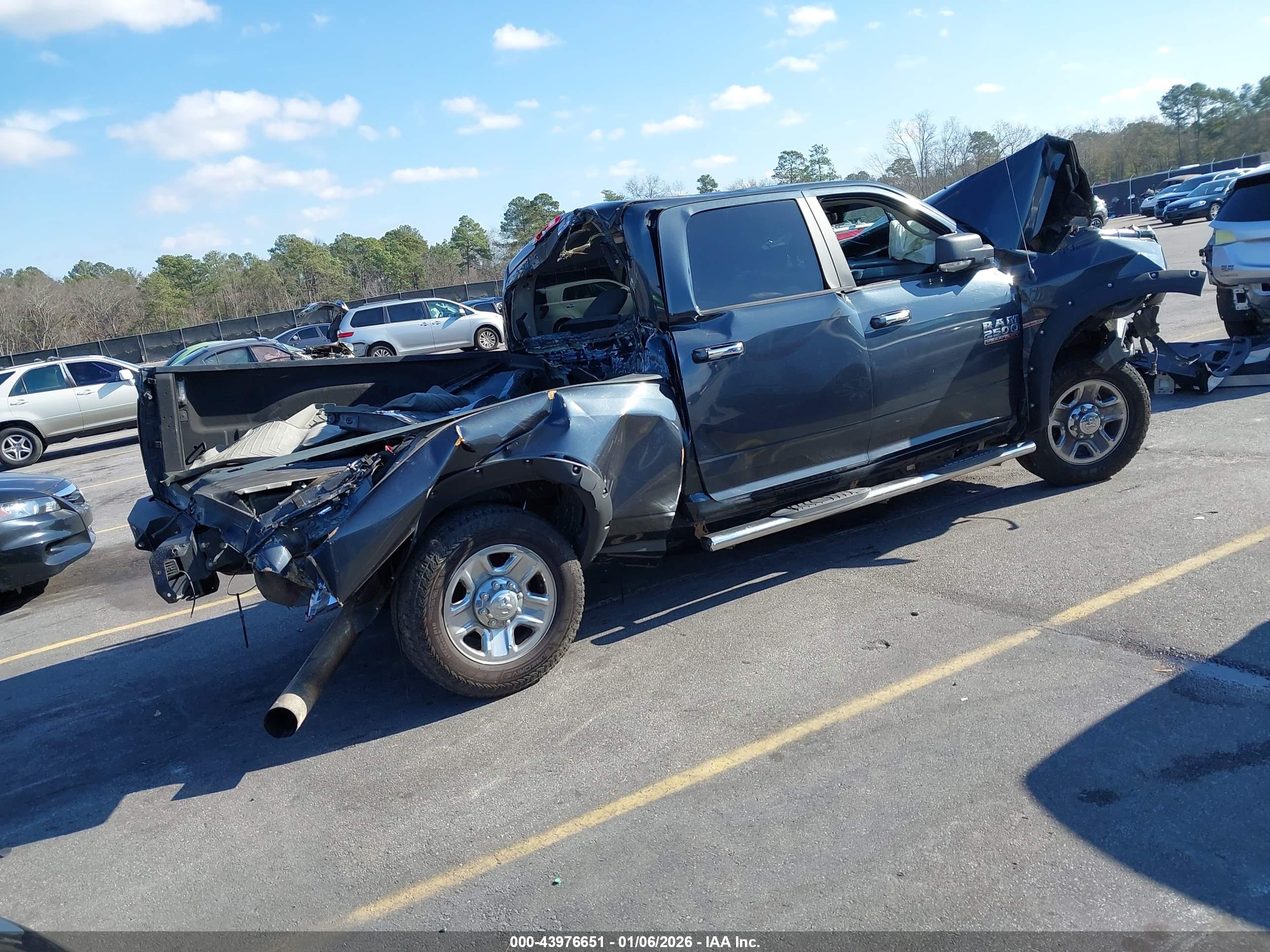 RAM 2500 image 4
